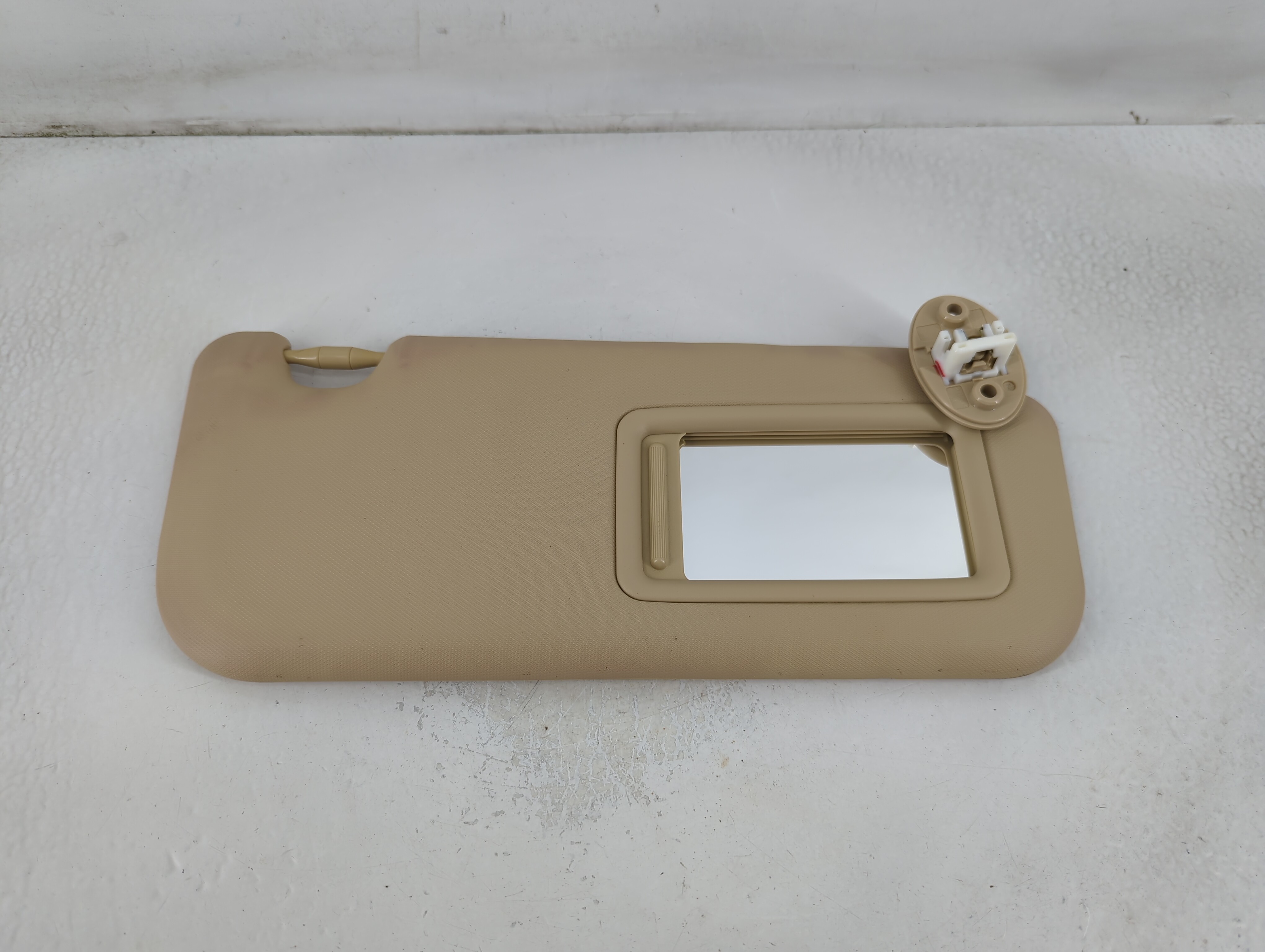 2017-2019 Toyota Corolla Passenger Sun Visor Mirror Right Sunvisor Tan 780838 - Oemusedautoparts1.com