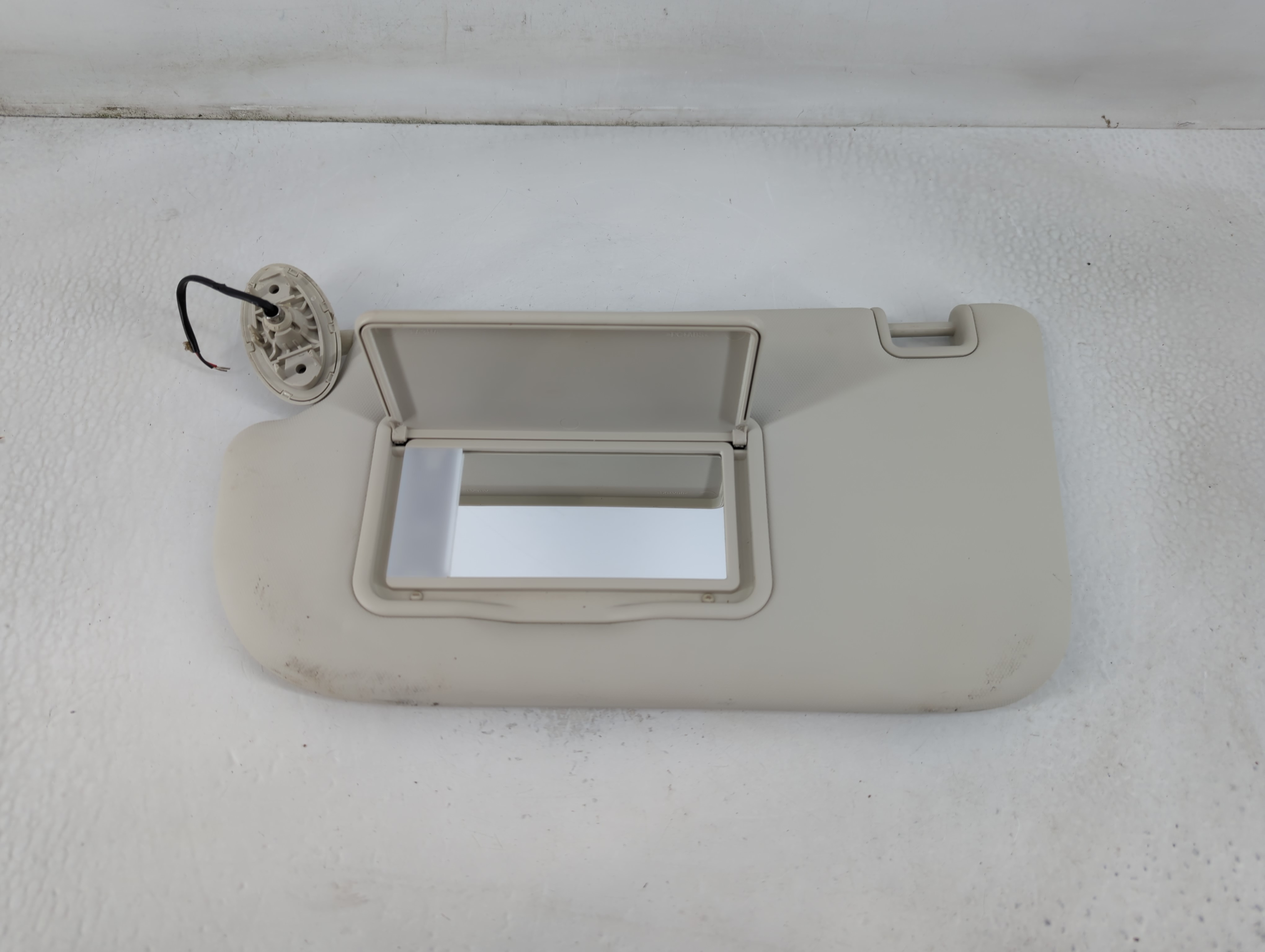 2013-2019 Ford Escape Driver Sun Visor Mirror Left Sunvisor Light Grey 780841 - Oemusedautoparts1.com