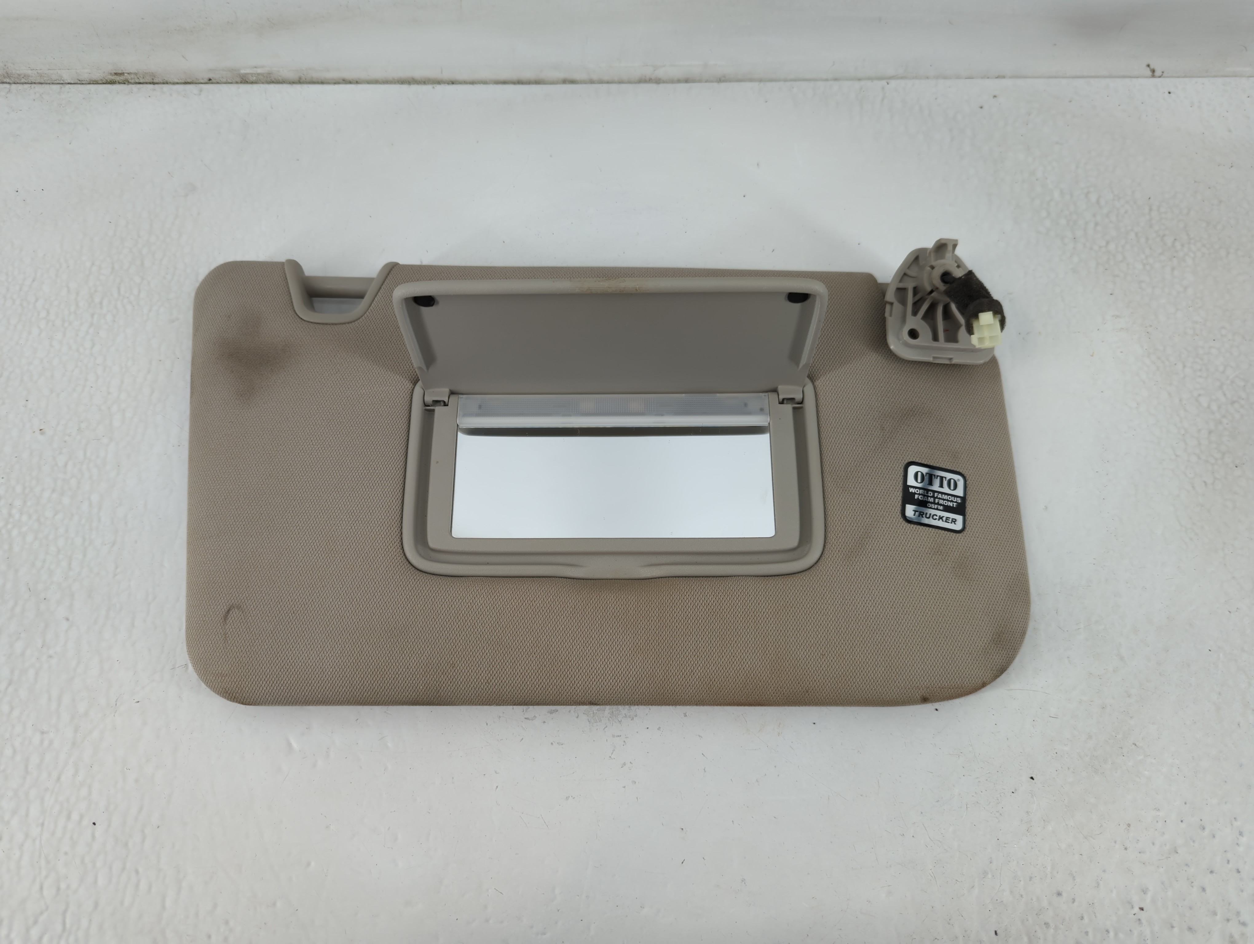Picture of 2014-2017 Nissan Rogue Driver Sun Visor Mirror Left Sunvisor Grey 780854