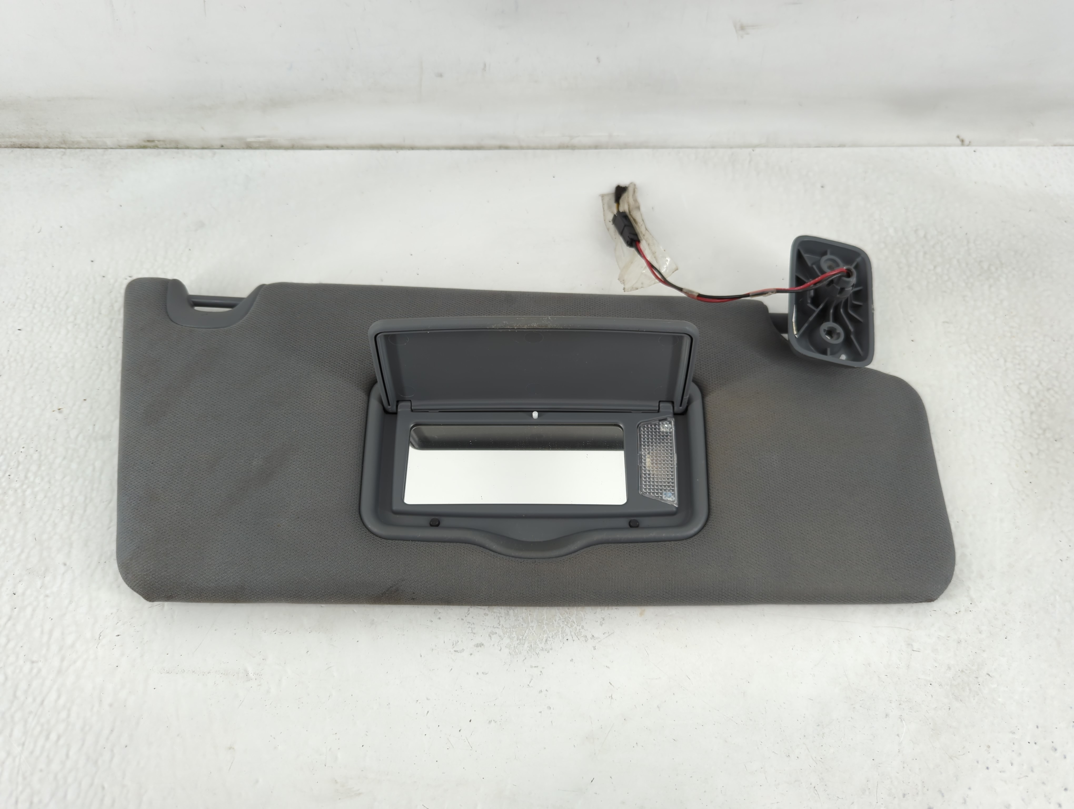 2010-2014 Ford F-150 Passenger Sun Visor Mirror Right Sunvisor Dark Grey 780864 - Oemusedautoparts1.com