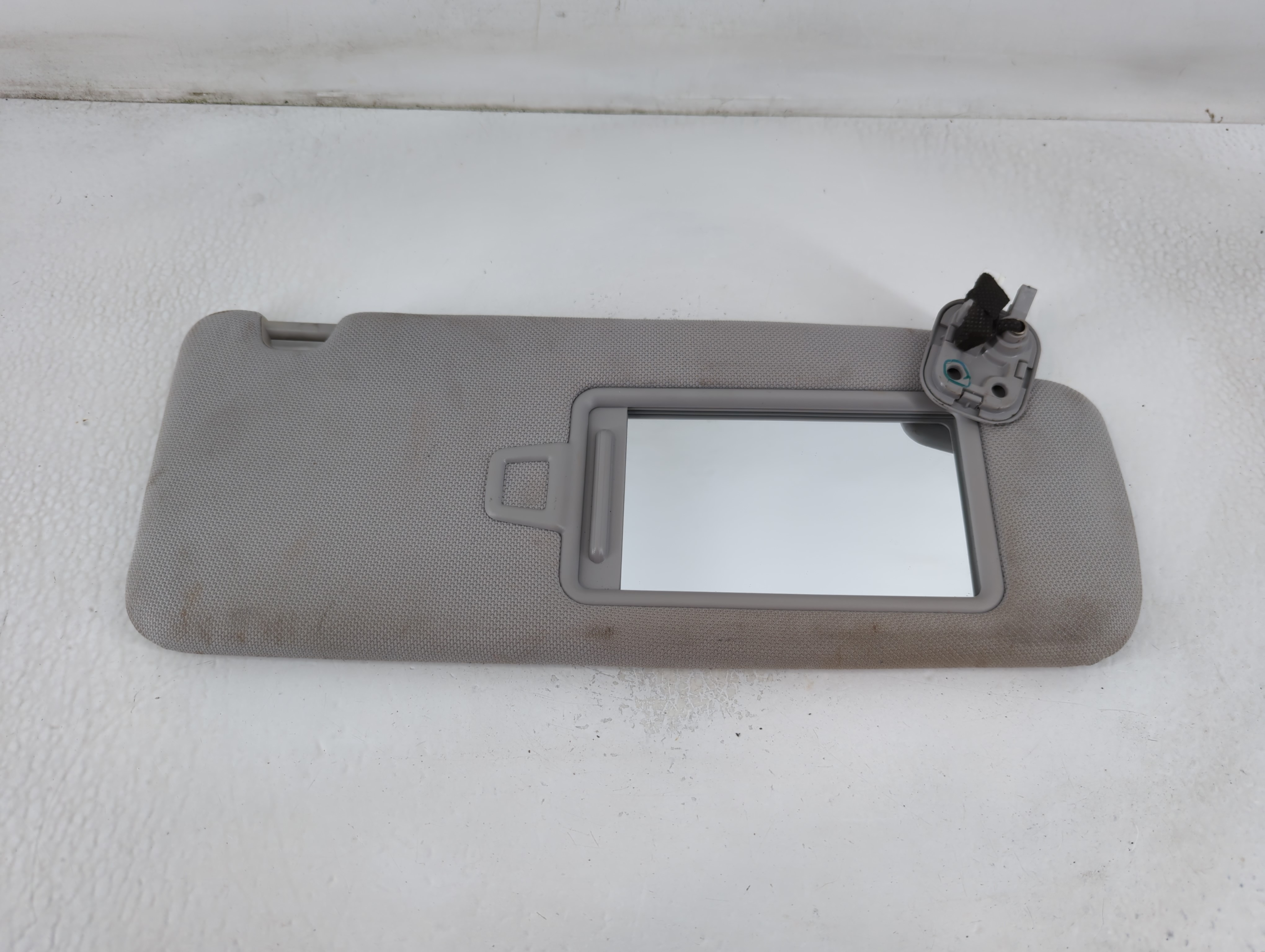 2016-2019 Hyundai Sonata Passenger Sun Visor Mirror Right Sunvisor Grey 780872 - Oemusedautoparts1.com