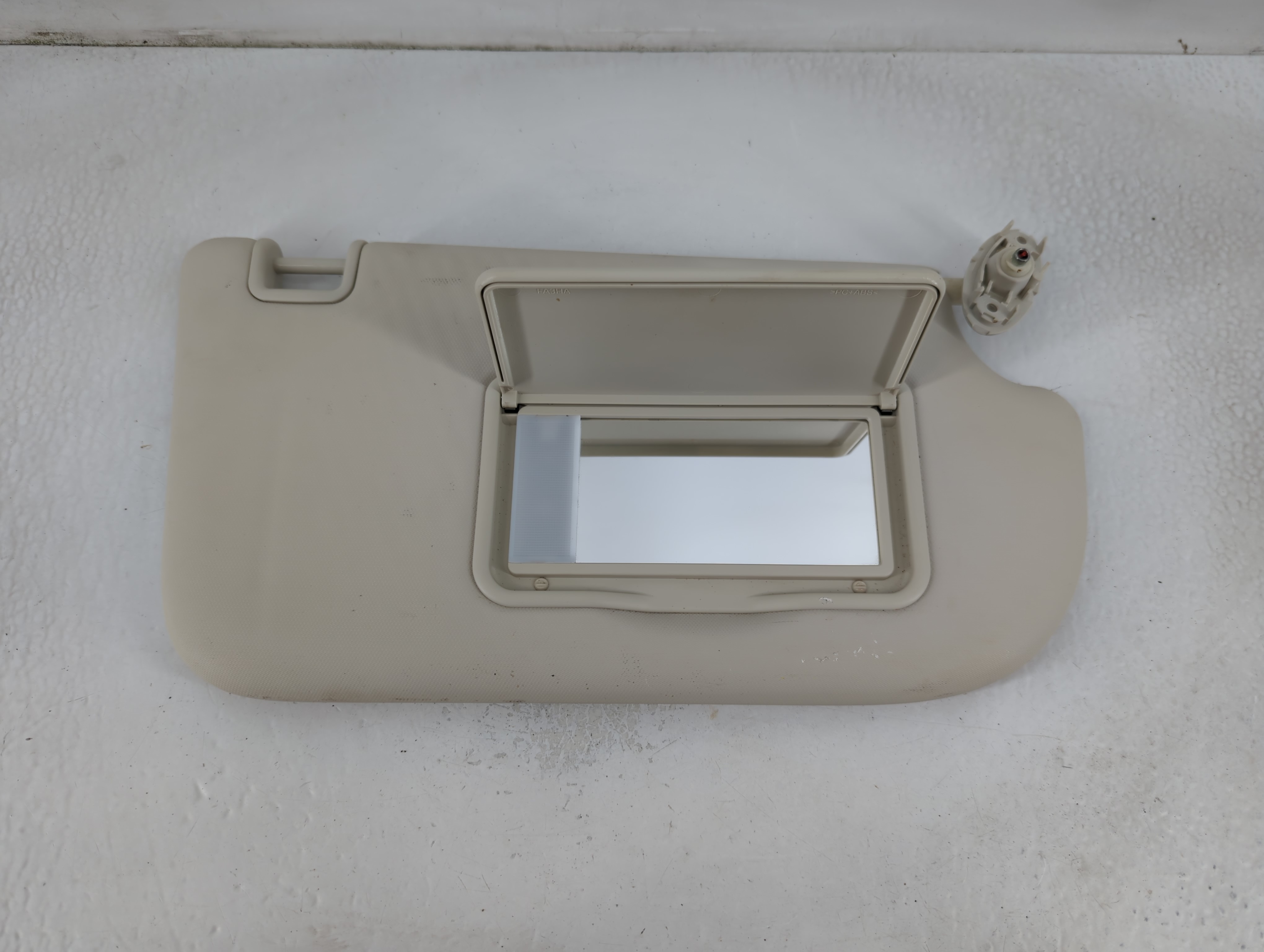 2013-2018 Ford Focus Driver Sun Visor Mirror Left Sunvisor Grey 780926 - Oemusedautoparts1.com