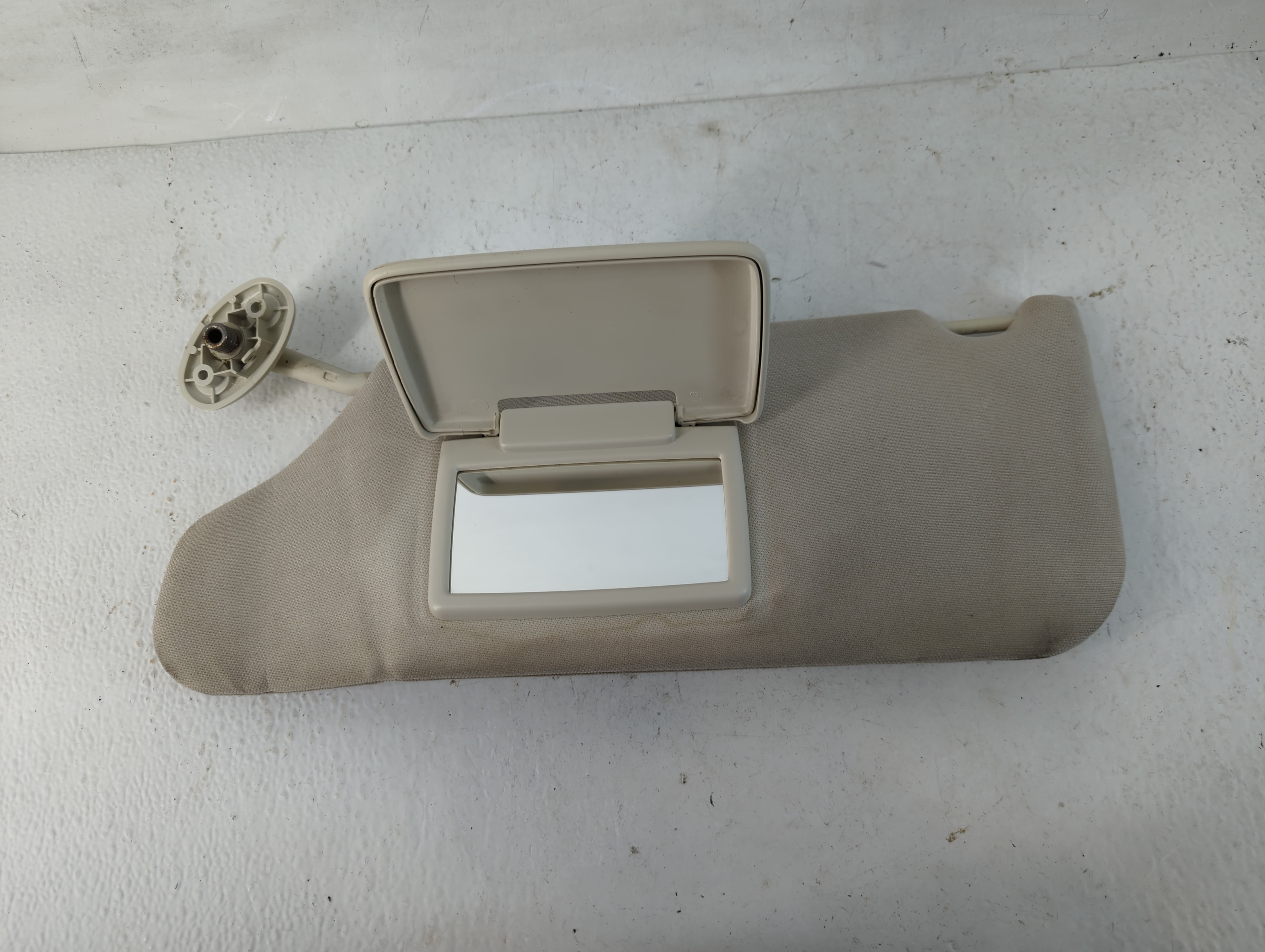 2008-2010 Dodge Avenger Driver Sun Visor Mirror Left Sunvisor Grey 780940 - Oemusedautoparts1.com