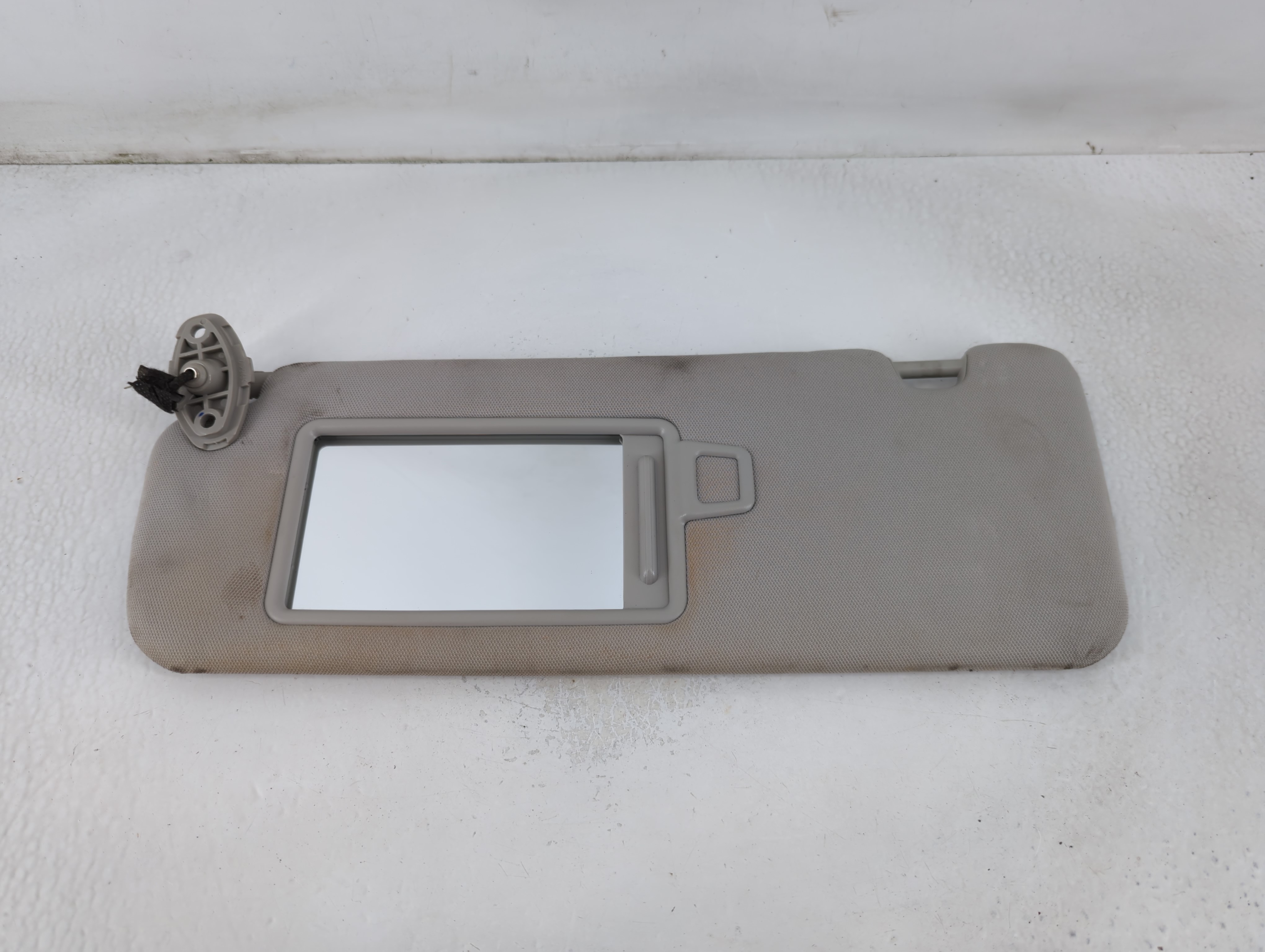 2016-2020 Kia Sorento Driver Sun Visor Mirror Left Sunvisor Grey 780960 - Oemusedautoparts1.com