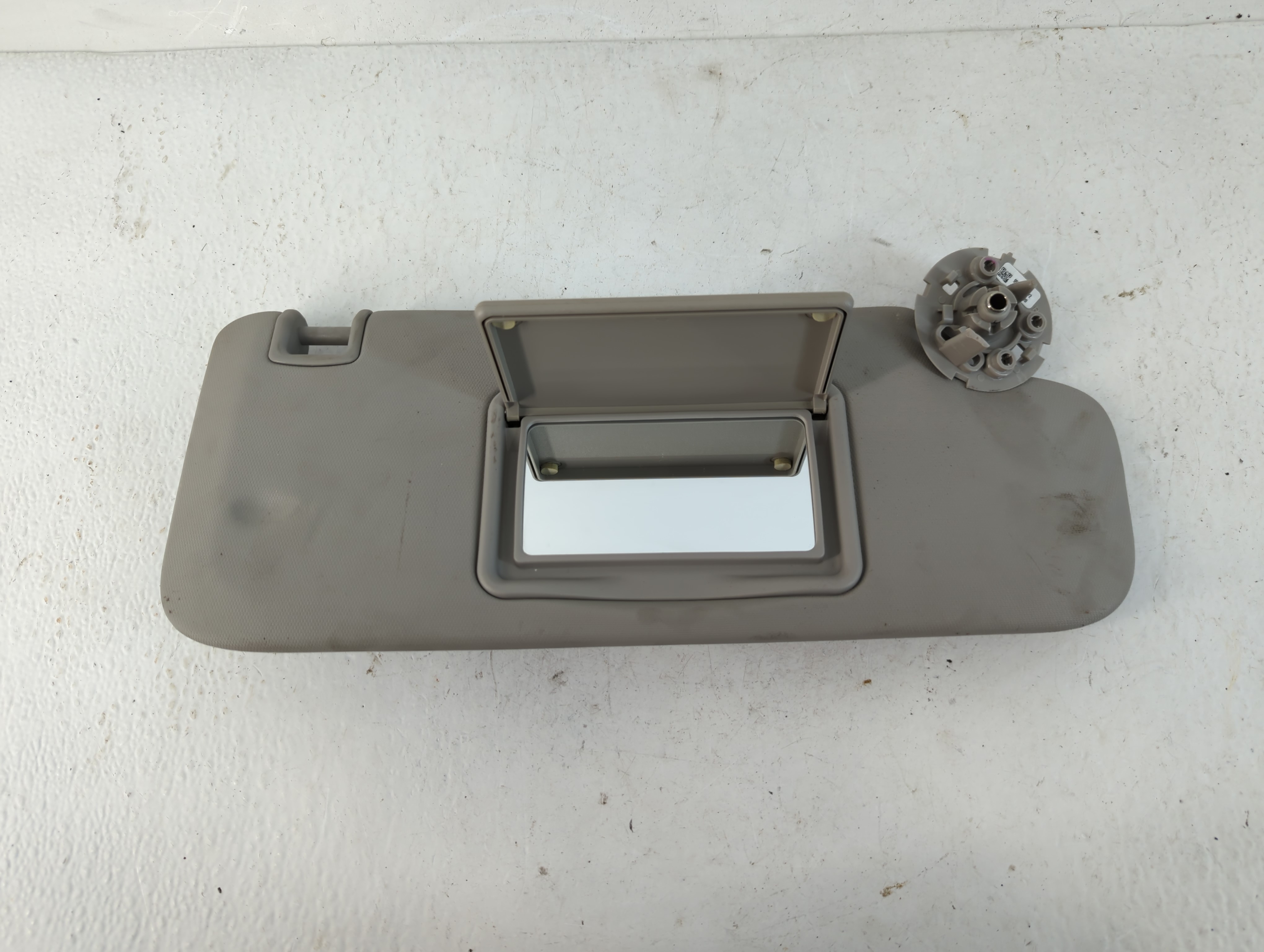 Chevrolet Cruze Limited Passenger Sun Visor Mirror Right Sunvisor Grey 780994 - Oemusedautoparts1.com