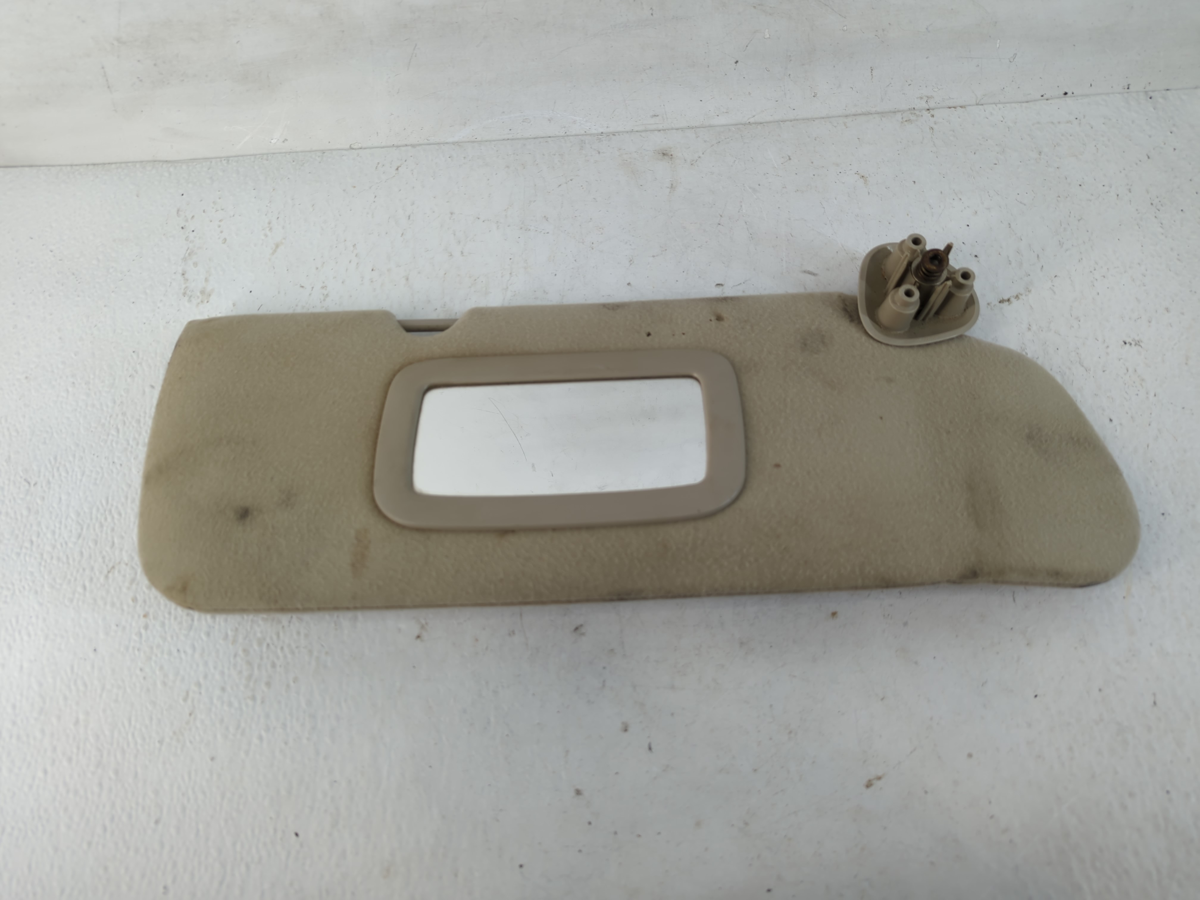 2003-2003 Gmc Sierra 3500 Driver Sun Visor Mirror Left Sunvisor Grey 781007 - Oemusedautoparts1.com