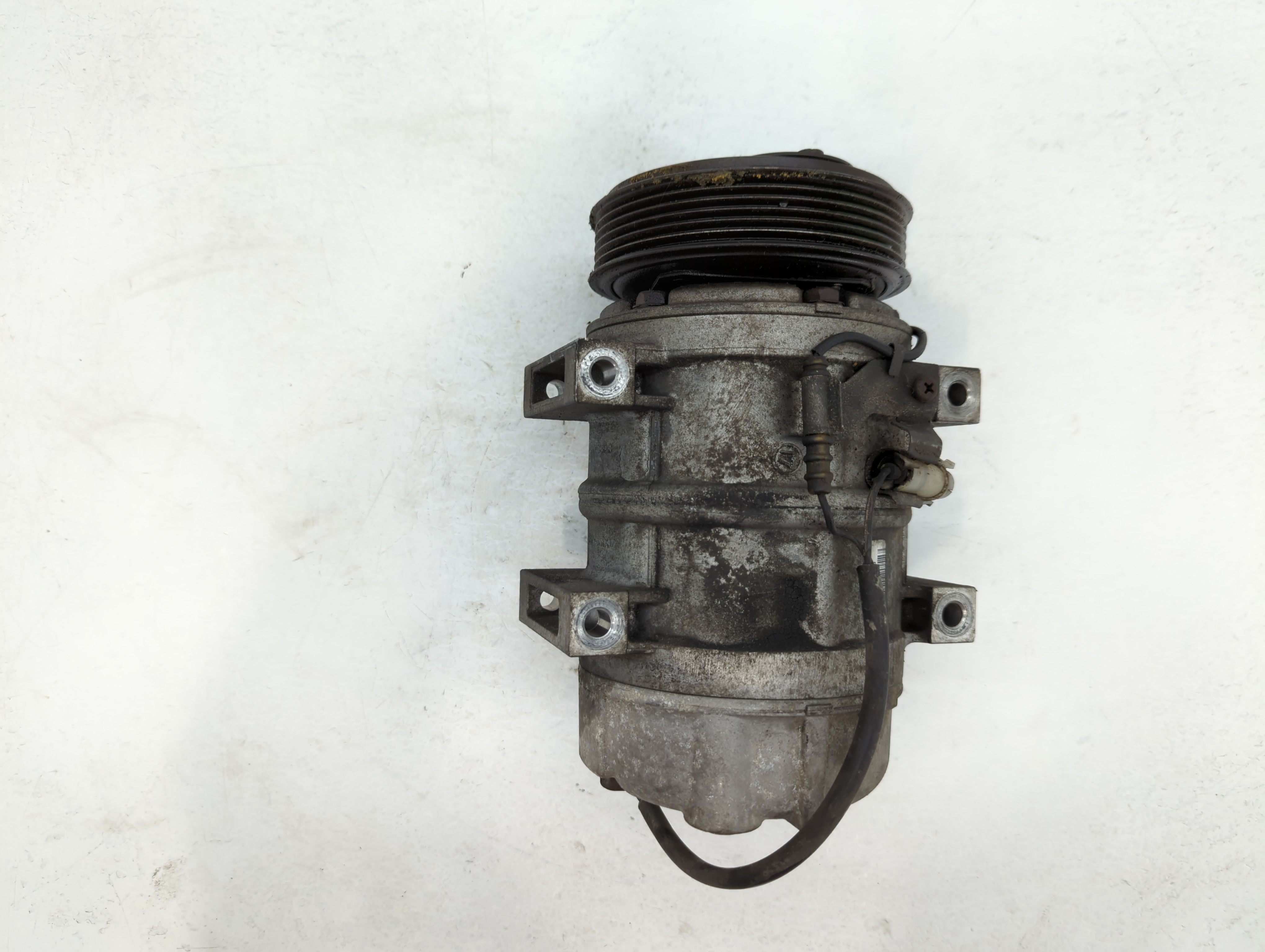 2001-2002 Volvo V70 Air Conditioning A/c Ac Compressor Oem 781085 - Oemusedautoparts1.com
