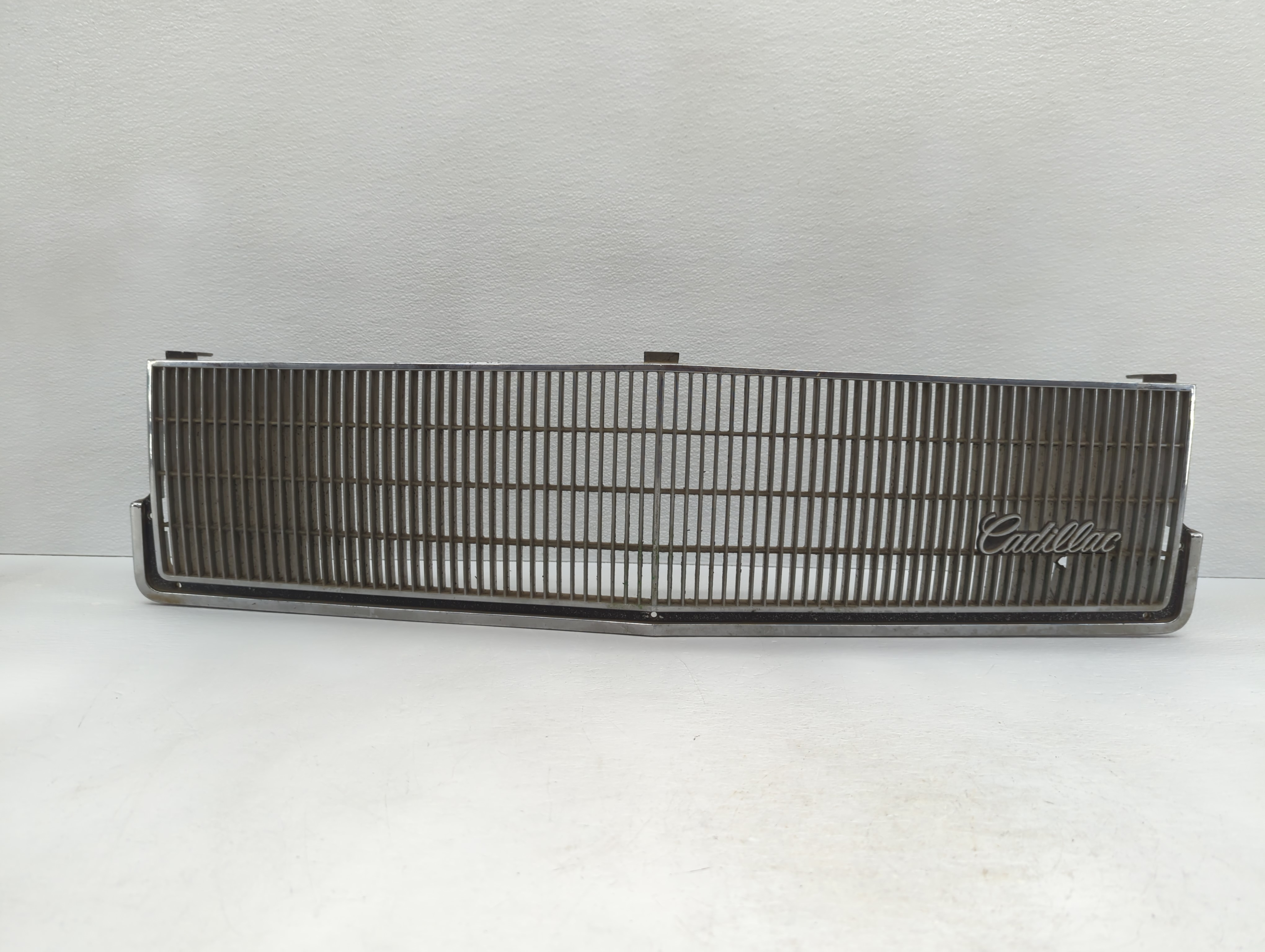 Picture of 1986 Cadillac Deville Front Bumper Grille Cover 781138