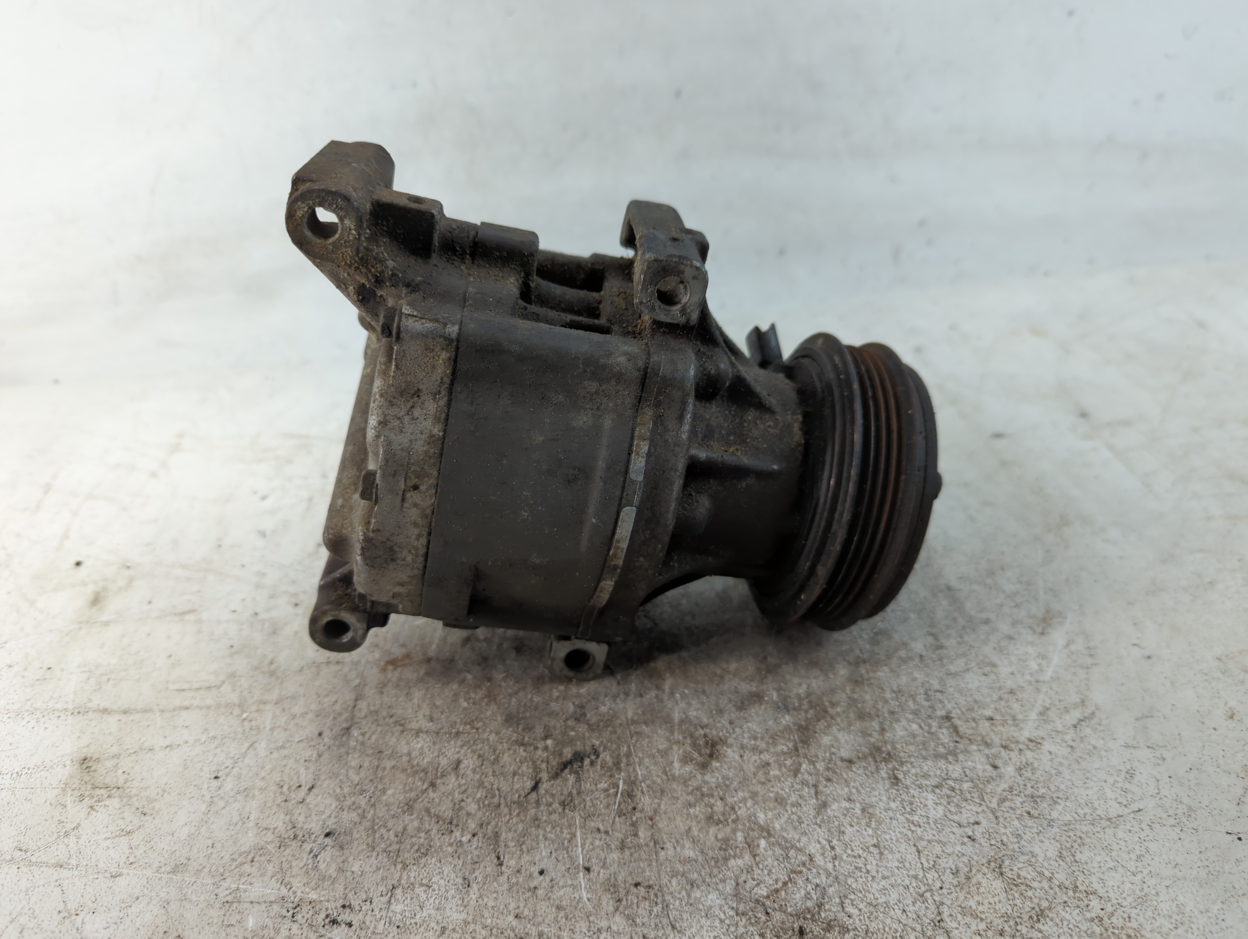 2004-2004 Mazda Rx-8 Air Conditioning A/c Ac Compressor Oem 781156 - Oemusedautoparts1.com