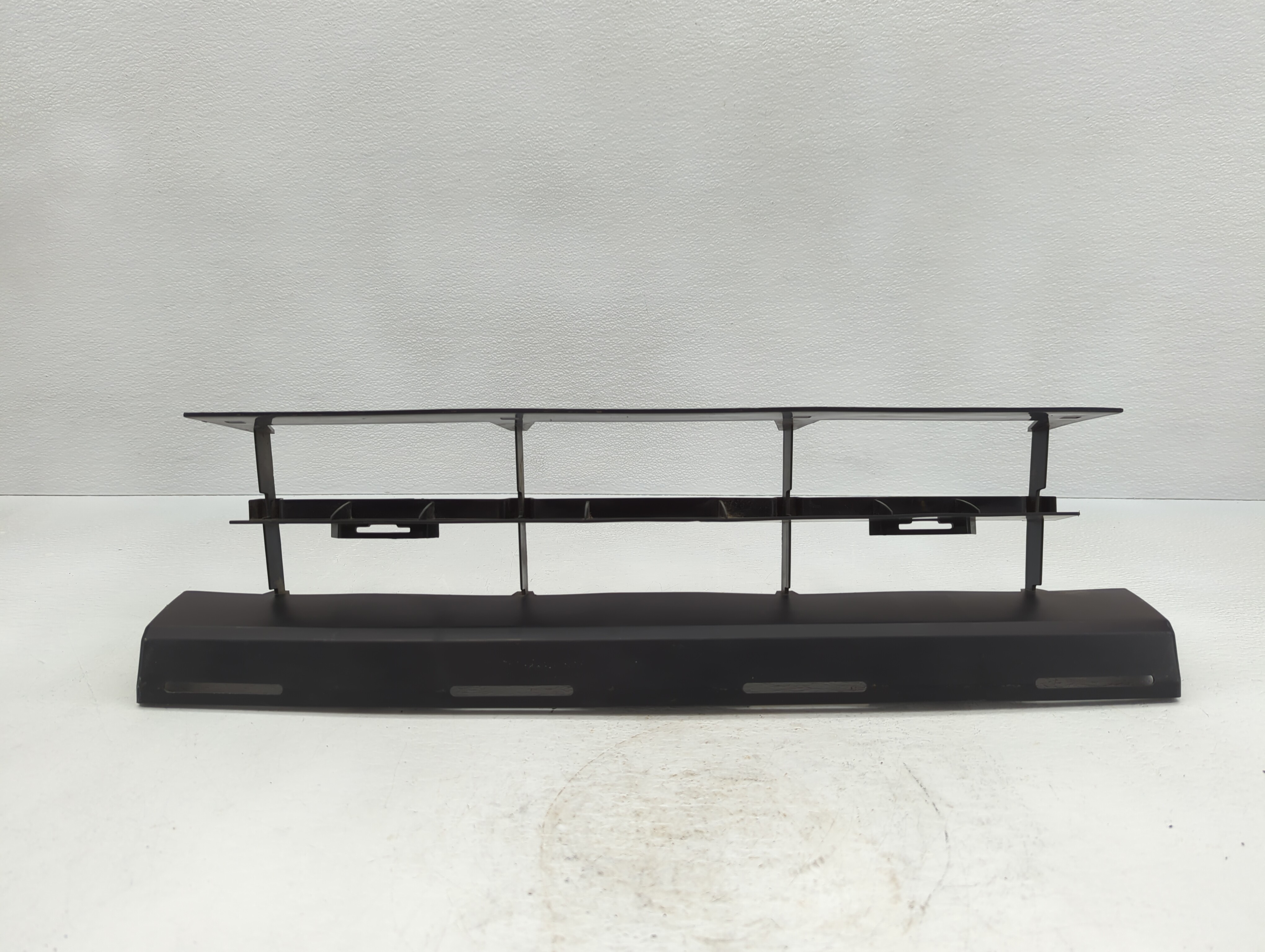 2009 Ford Expedition Front Bumper - Oem 781189 - Oemusedautoparts1.com