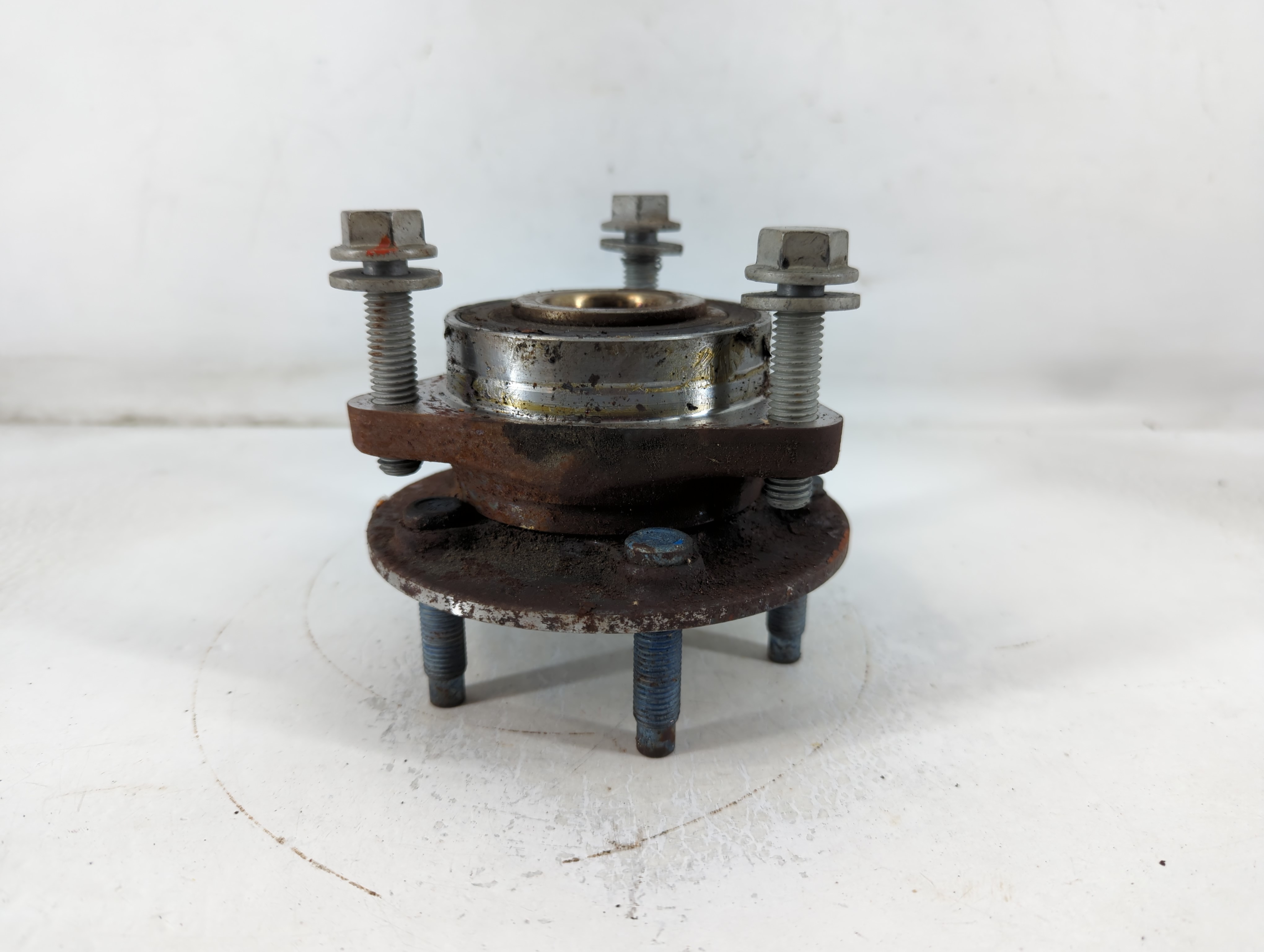 2016-2019 Chevrolet Cruze Driver Front Wheel Hub Oem 781305 - Oemusedautoparts1.com