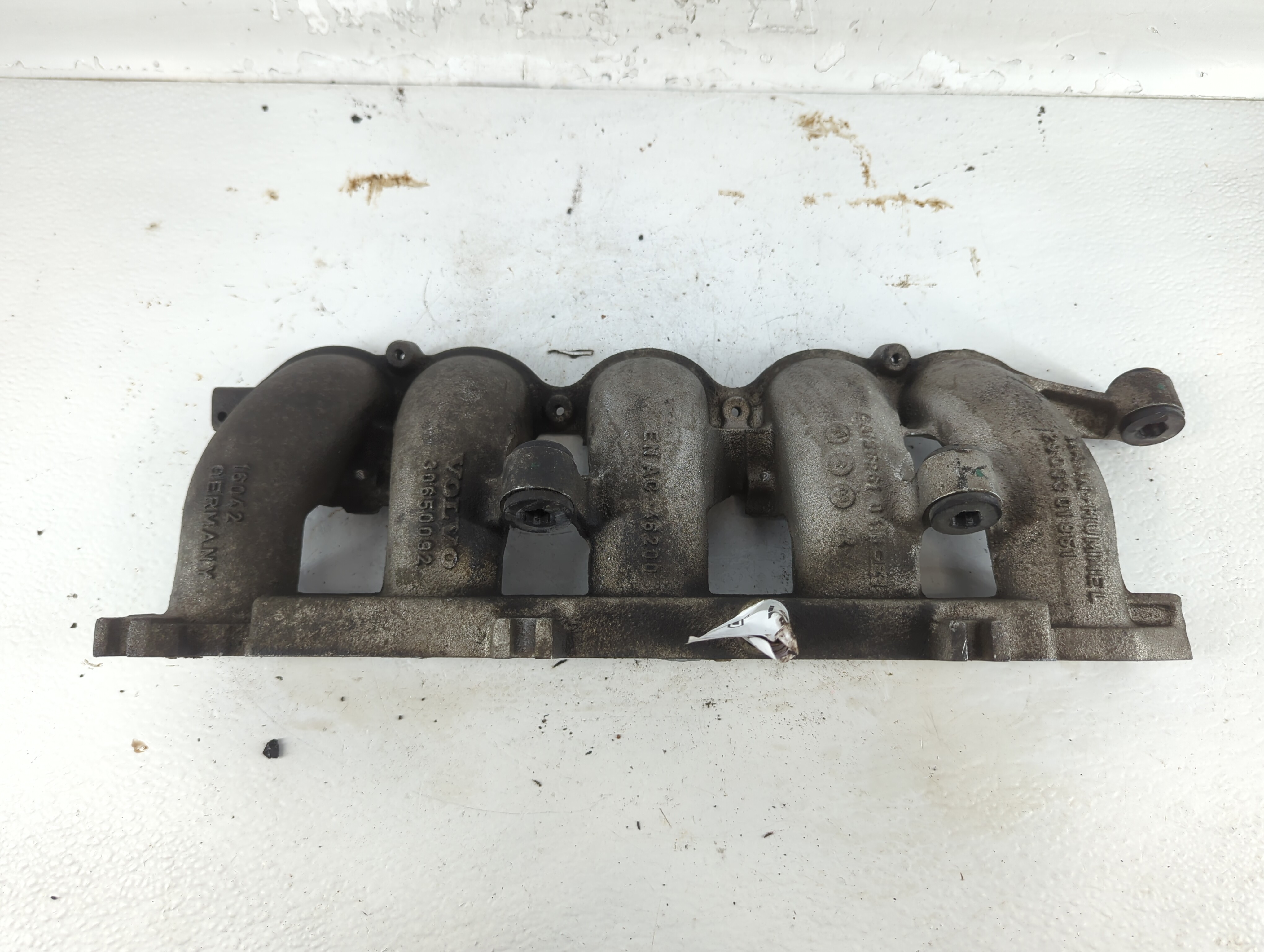 Picture of 2004-2010 Volvo S40 Air Intake Manifold 781551