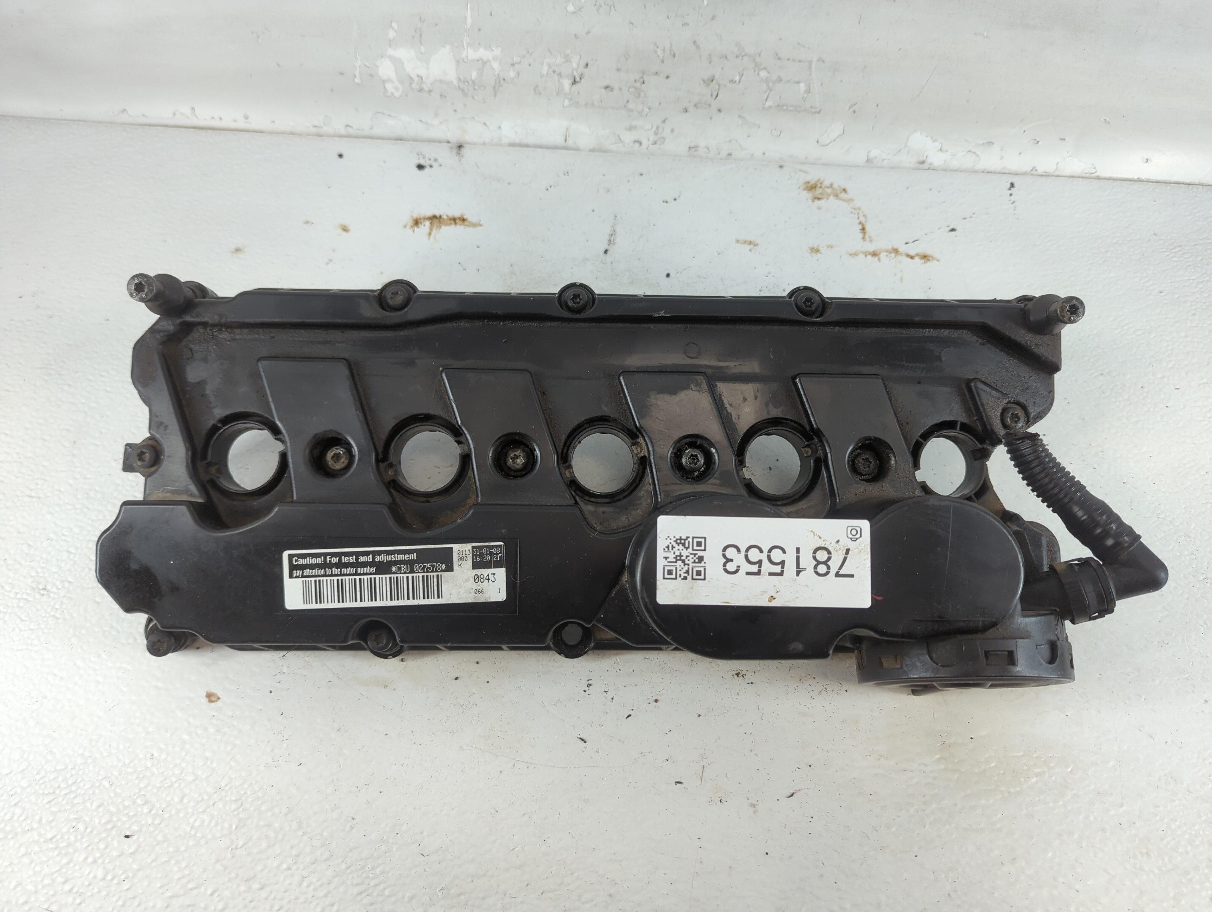 2008 Volkswagen Jetta Passenger Right Cylinder Head Valve Cover 781553 - Oemusedautoparts1.com