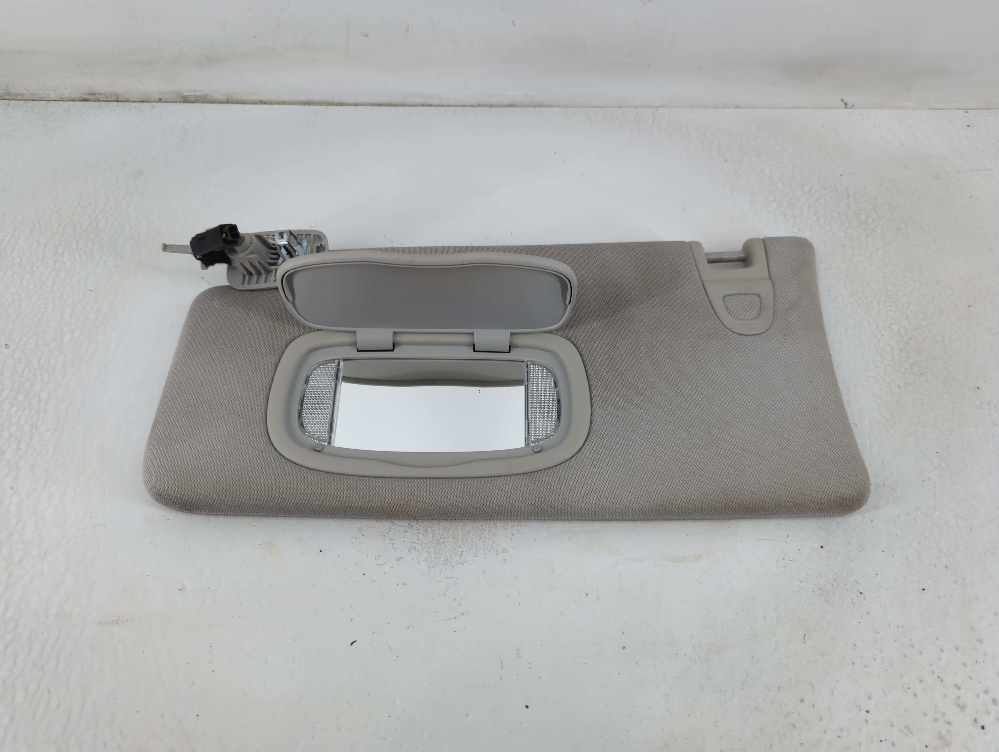 2018 Jeep Compass Driver Sun Visor Mirror Left Sunvisor Grey 781601 - Oemusedautoparts1.com