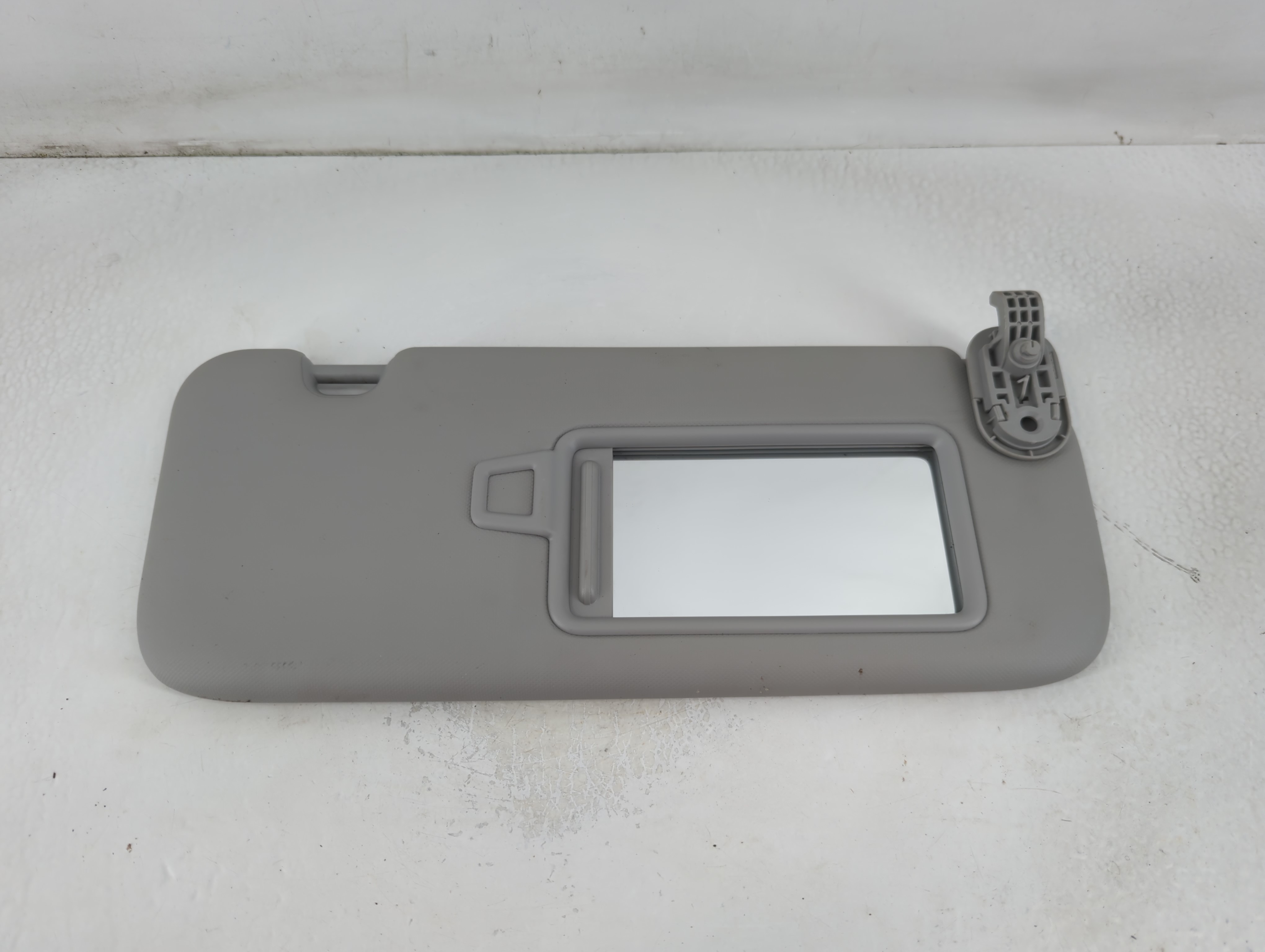 2021-2022 Hyundai Elantra Passenger Sun Visor Mirror Right Sunvisor Grey 781611 - Oemusedautoparts1.com