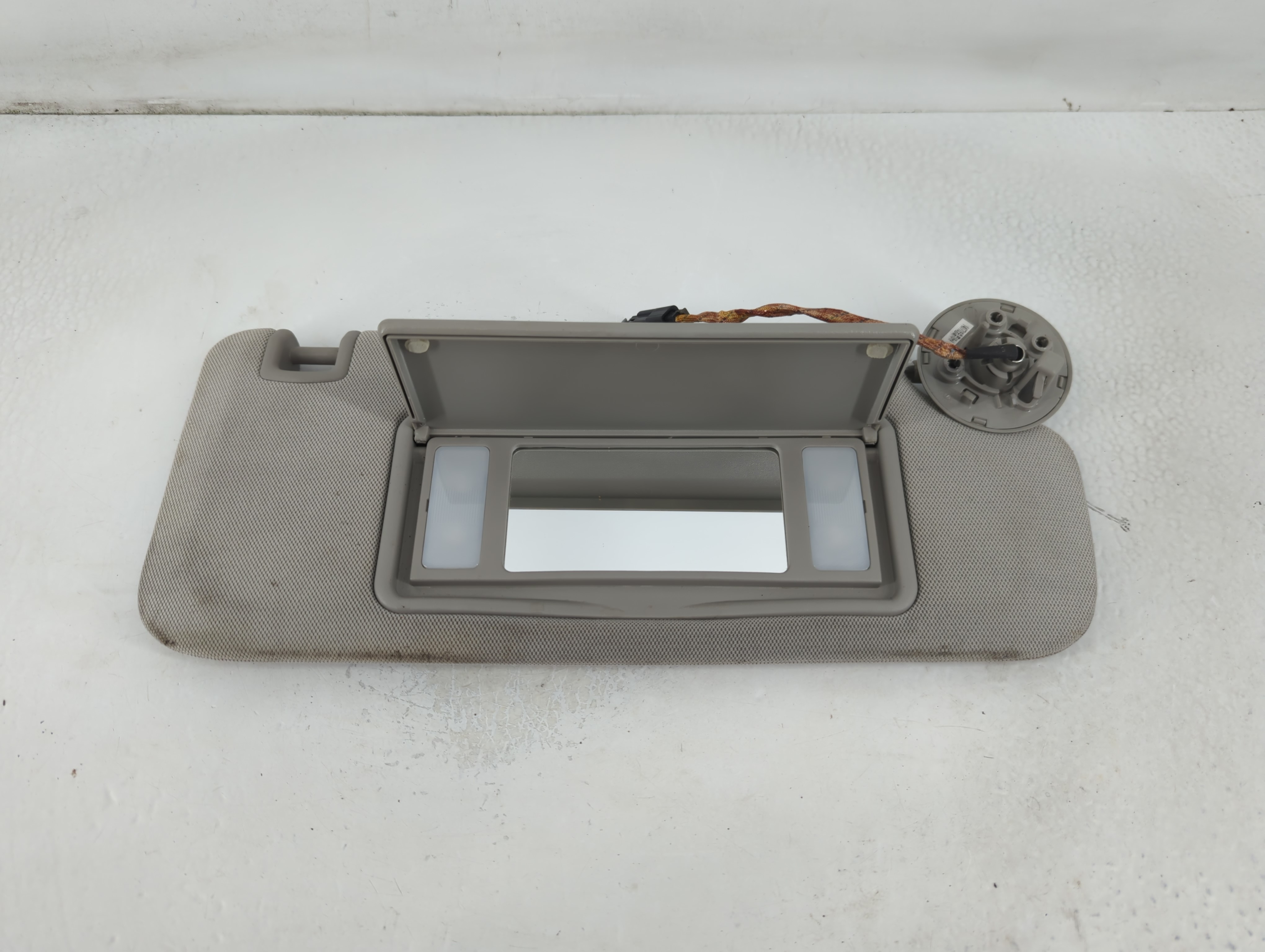 2013-2016 Chevrolet Malibu Passenger Sun Visor Mirror Right Sunvisor Grey 781613 - Oemusedautoparts1.com