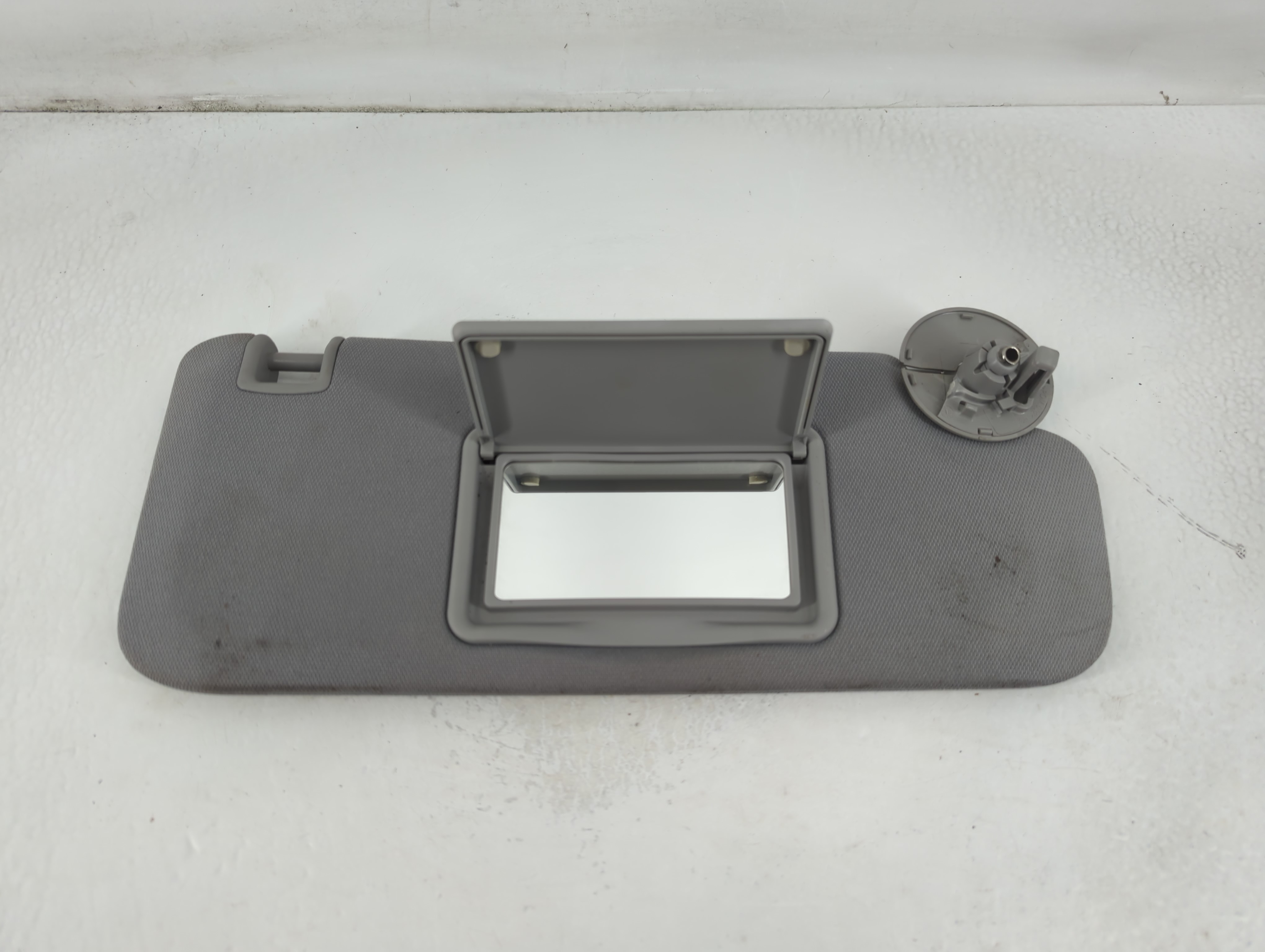 2016-2021 Chevrolet Malibu Passenger Sun Visor Mirror Right Sunvisor 781640 - Oemusedautoparts1.com