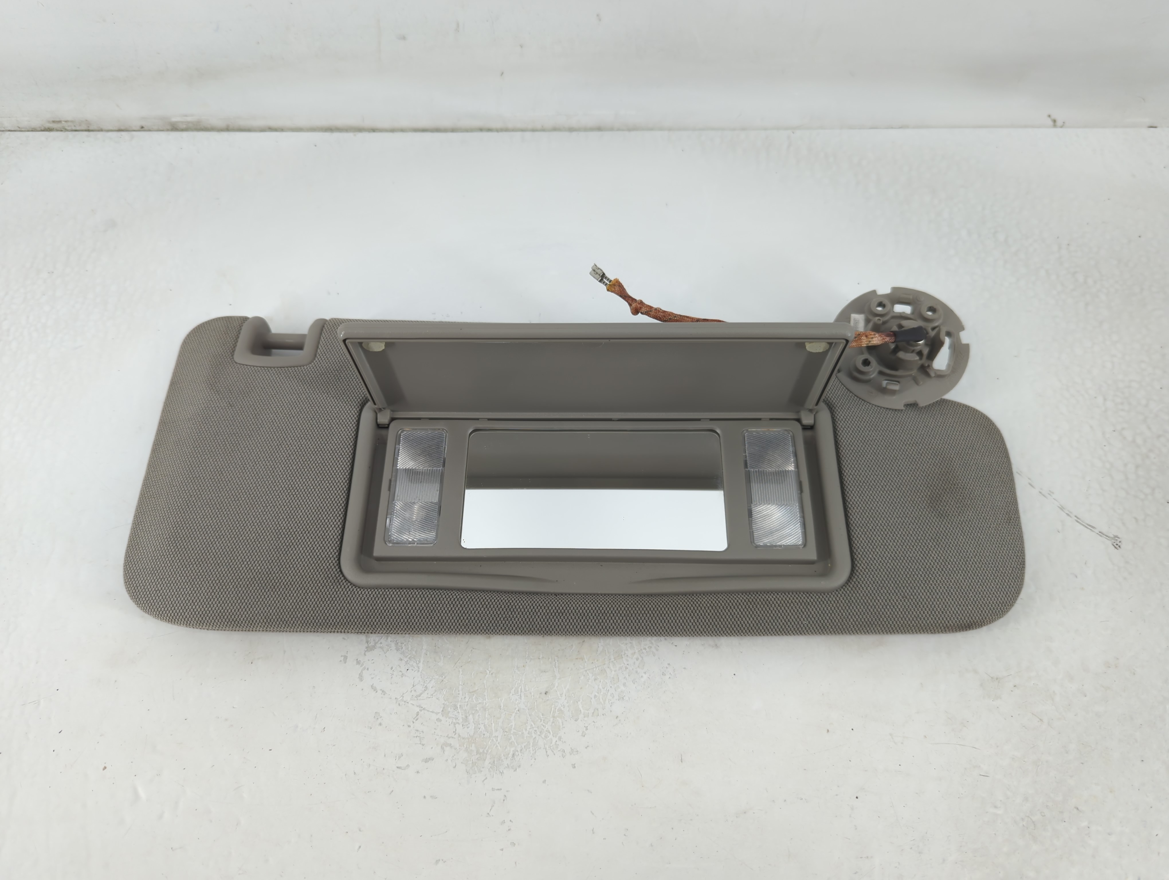 2014-2018 Cadillac Ats Passenger Sun Visor Mirror Right Sunvisor 781644 - Oemusedautoparts1.com