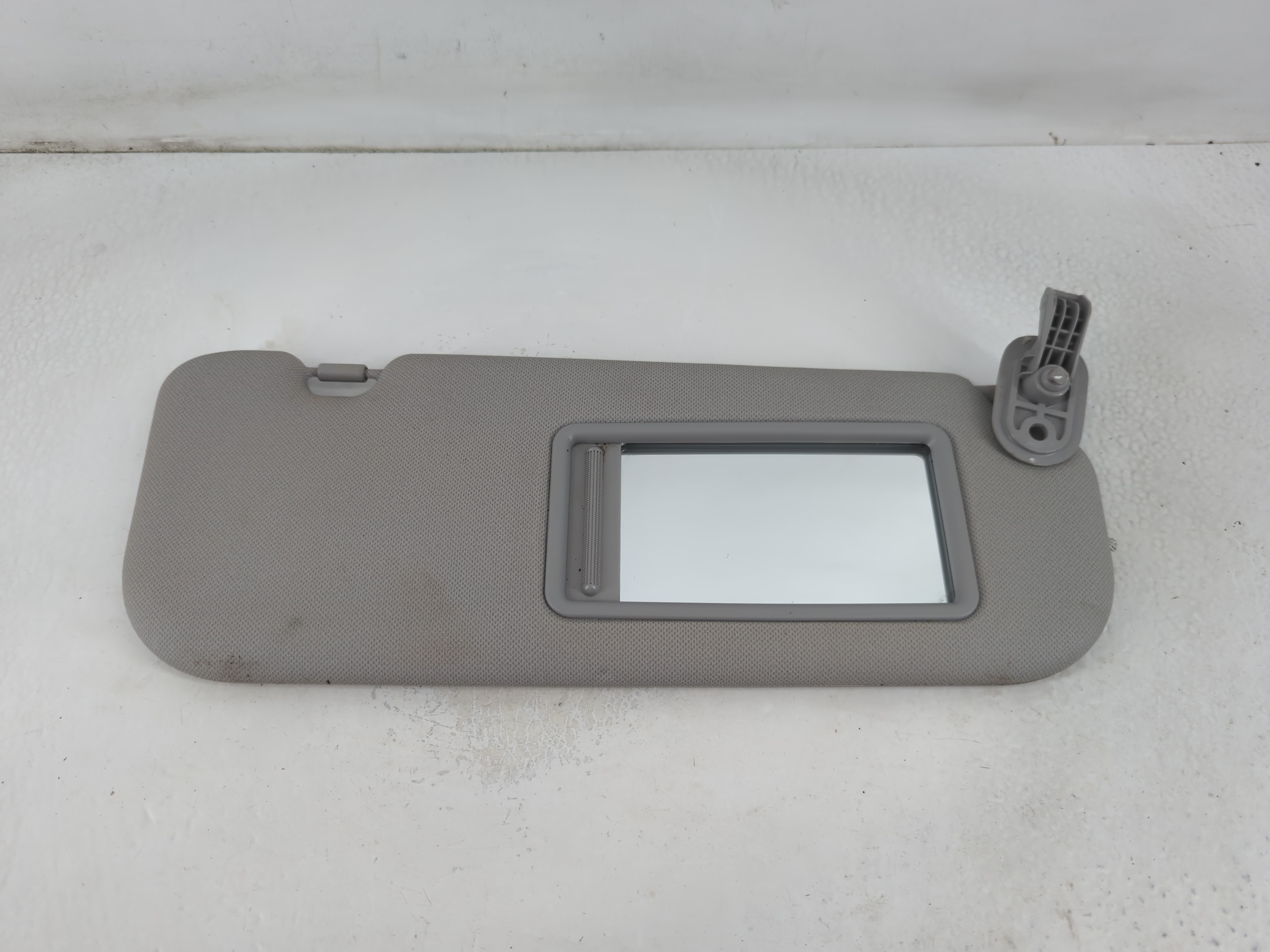2014-2016 Hyundai Elantra Passenger Sun Visor Mirror Right Sunvisor Grey 781645 - Oemusedautoparts1.com