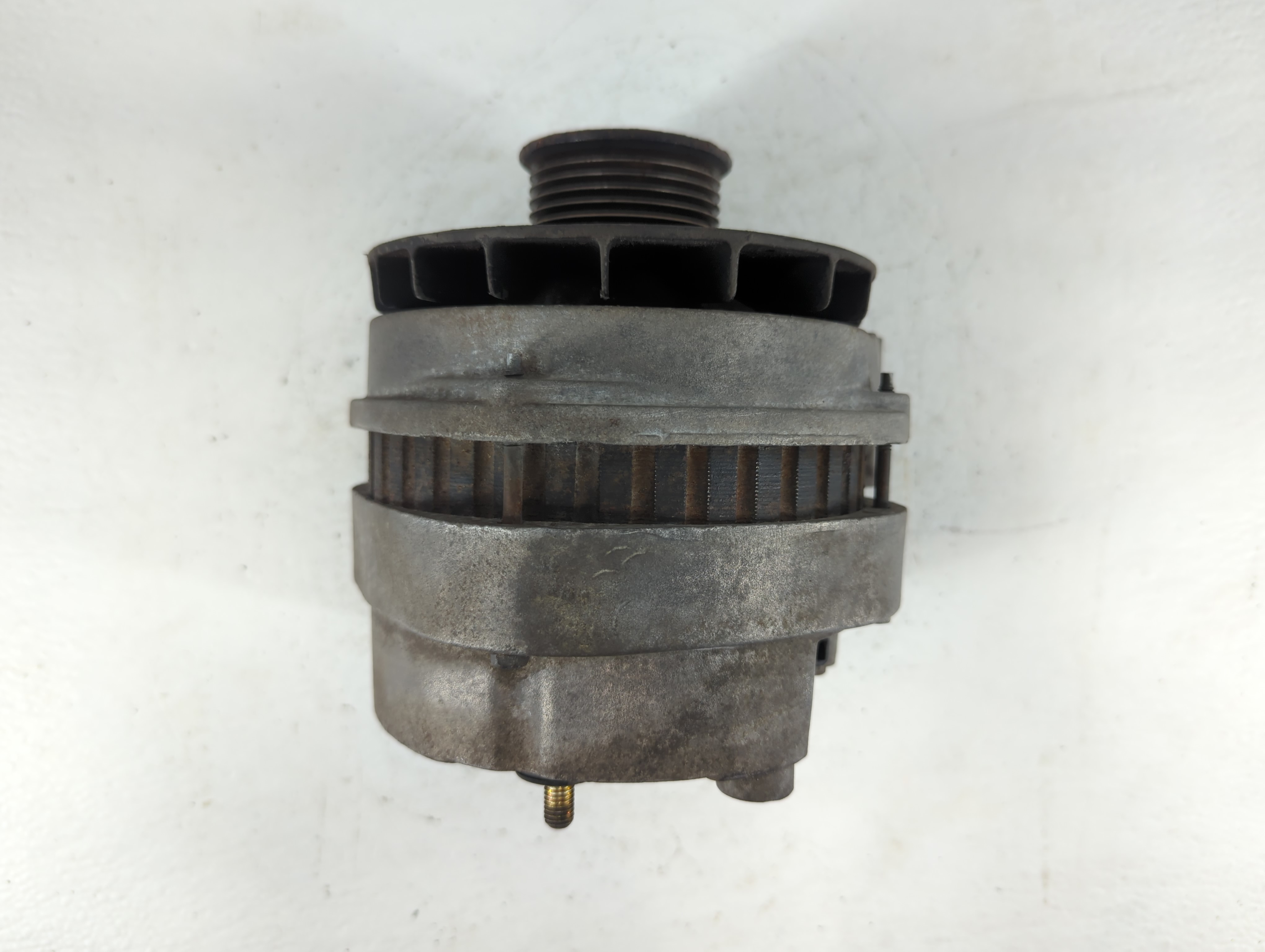 Picture of 1999 Cadillac Escalade Alternator Generator Charging Assembly Engine Oem 781662