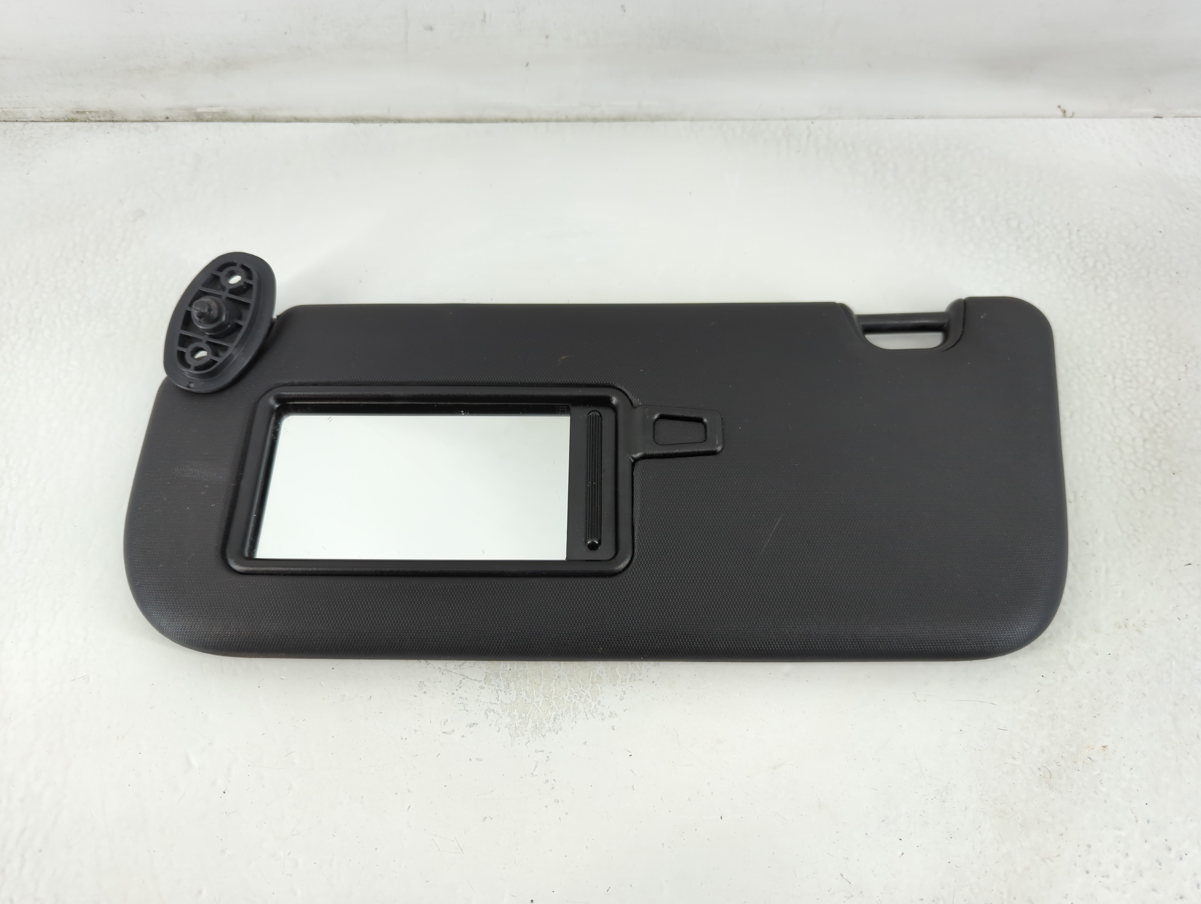 2014-2019 Kia Soul Driver Sun Visor Mirror Left Sunvisor Black 781684 - Oemusedautoparts1.com