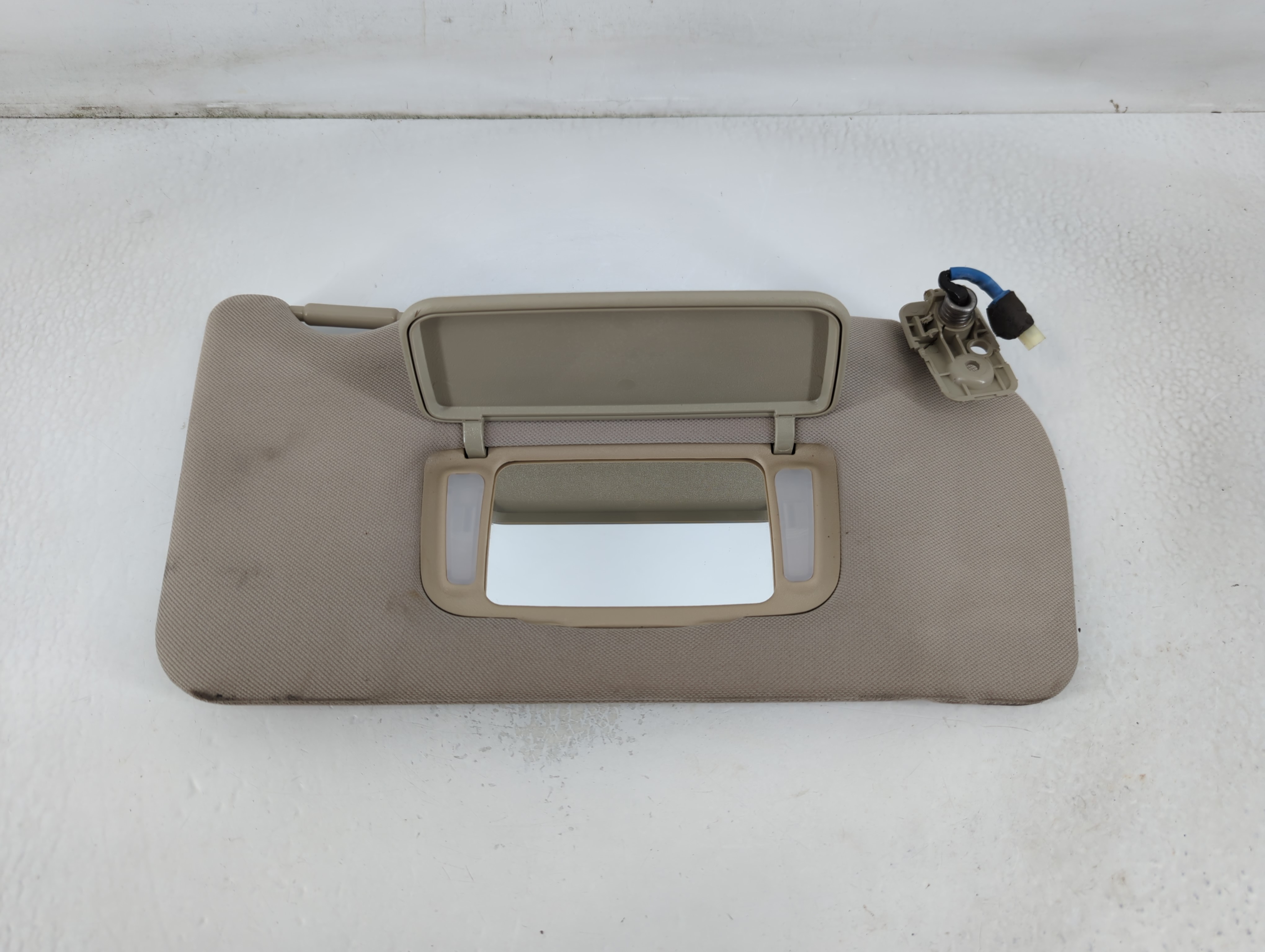 2009-2012 Nissan Maxima Passenger Sun Visor Mirror Right Sunvisor Beige 781688 - Oemusedautoparts1.com