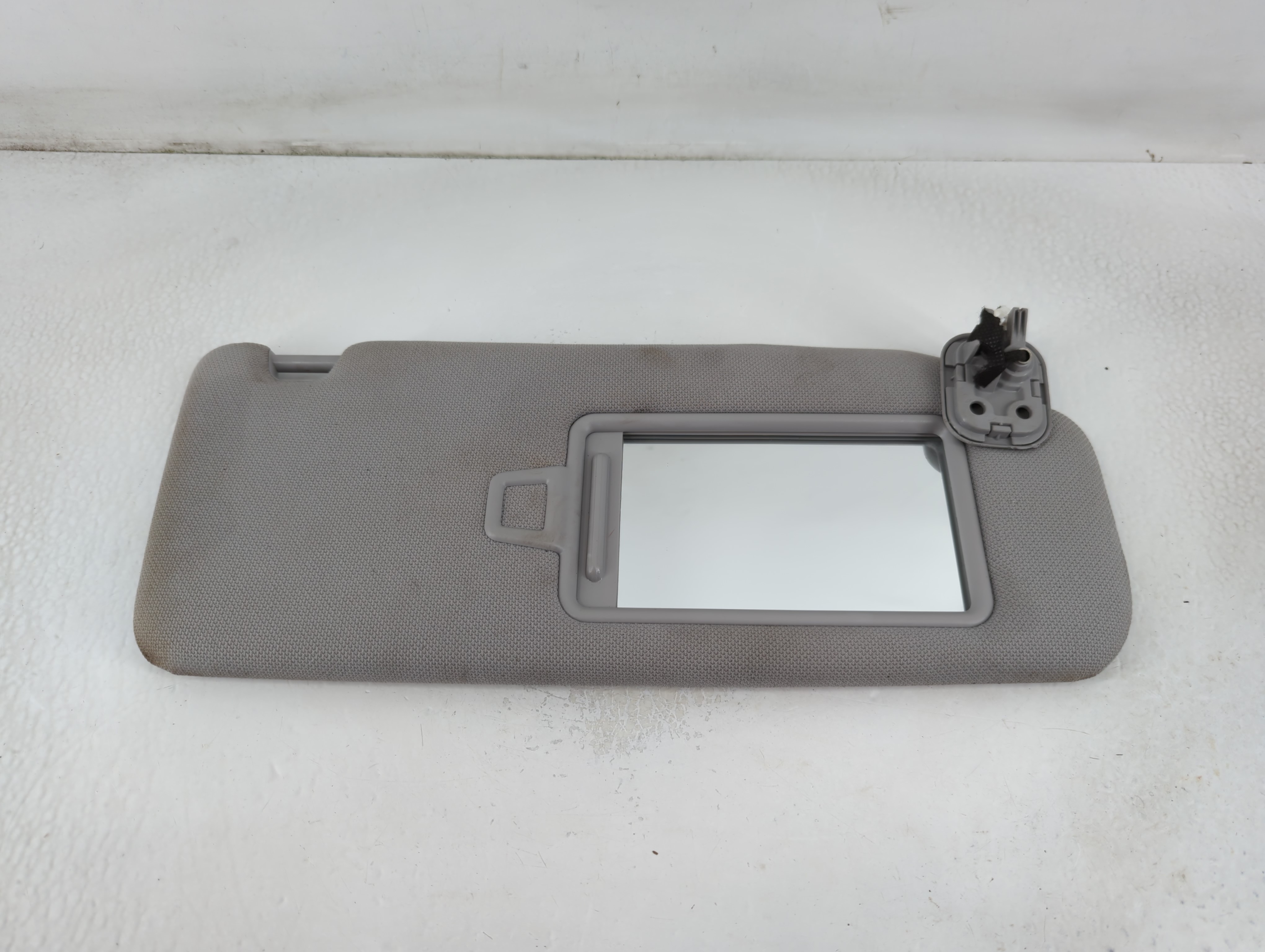 2015-2019 Hyundai Sonata Passenger Sun Visor Mirror Right Sunvisor Grey 781699 - Oemusedautoparts1.com