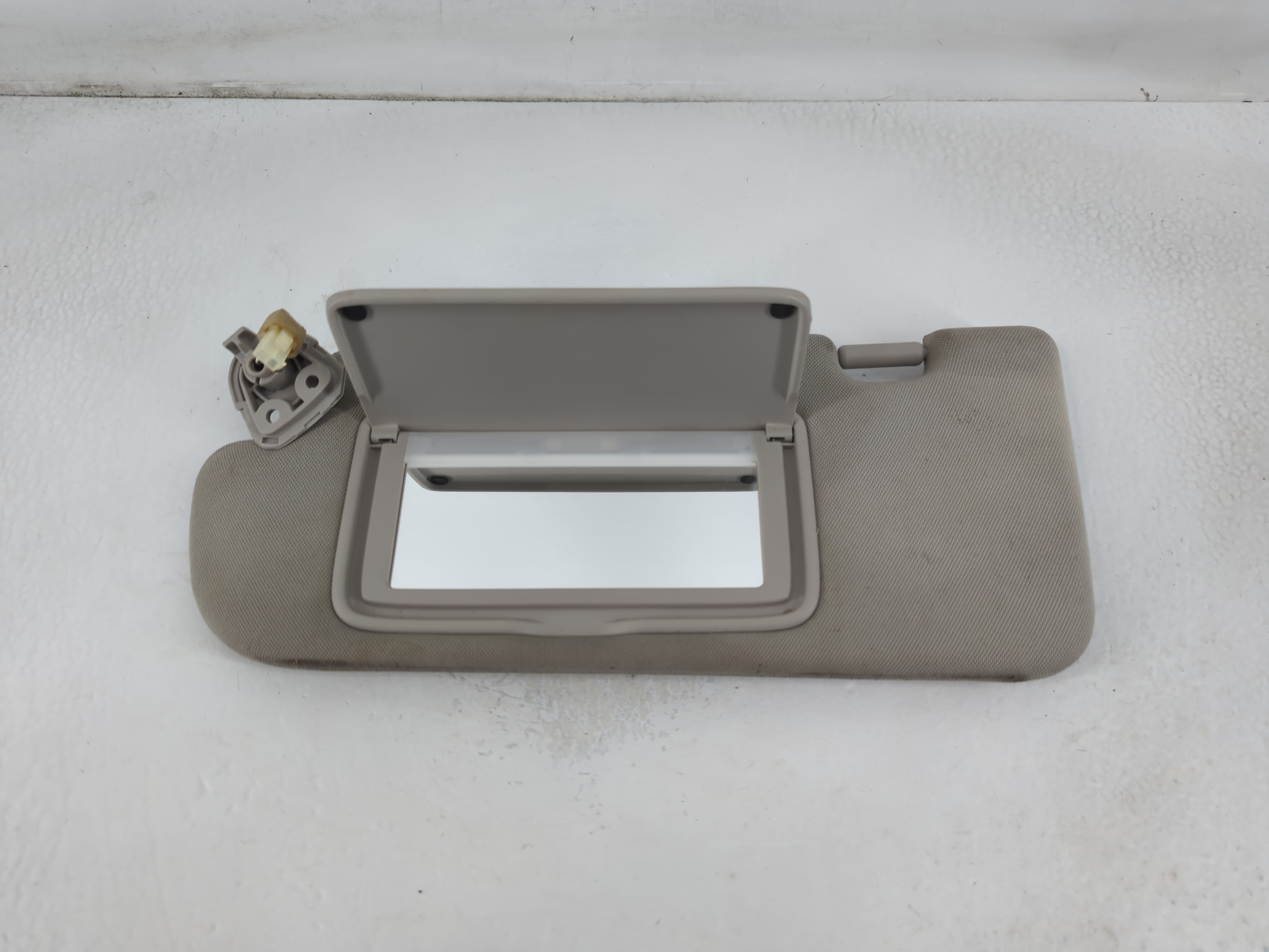 2014-2020 Infiniti Q50 Driver Sun Visor Mirror Left Sunvisor Grey 781750 - Oemusedautoparts1.com