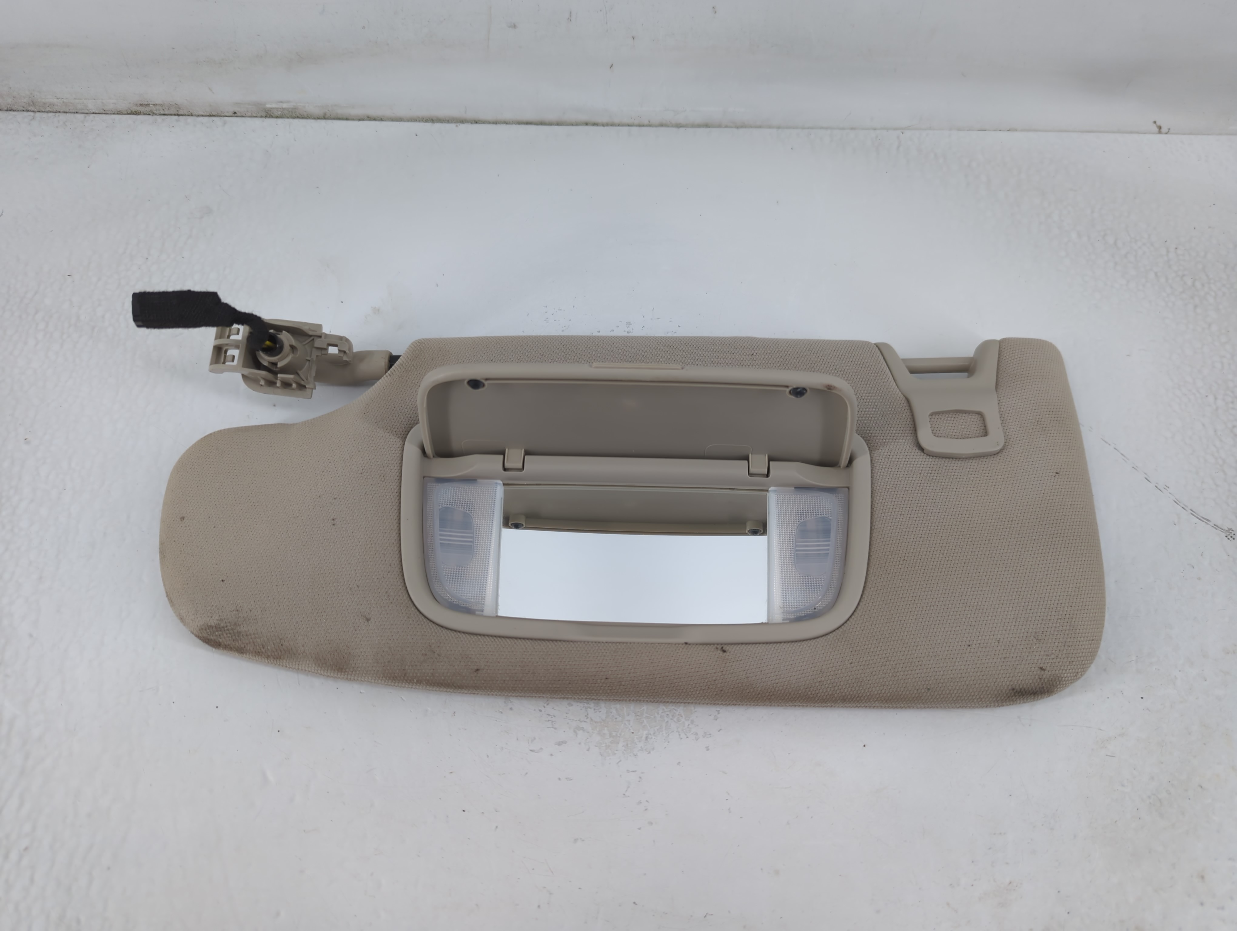 2017-2020 Ford Fusion Driver Sun Visor Mirror Left Sunvisor Light Beige 781753 - Oemusedautoparts1.com