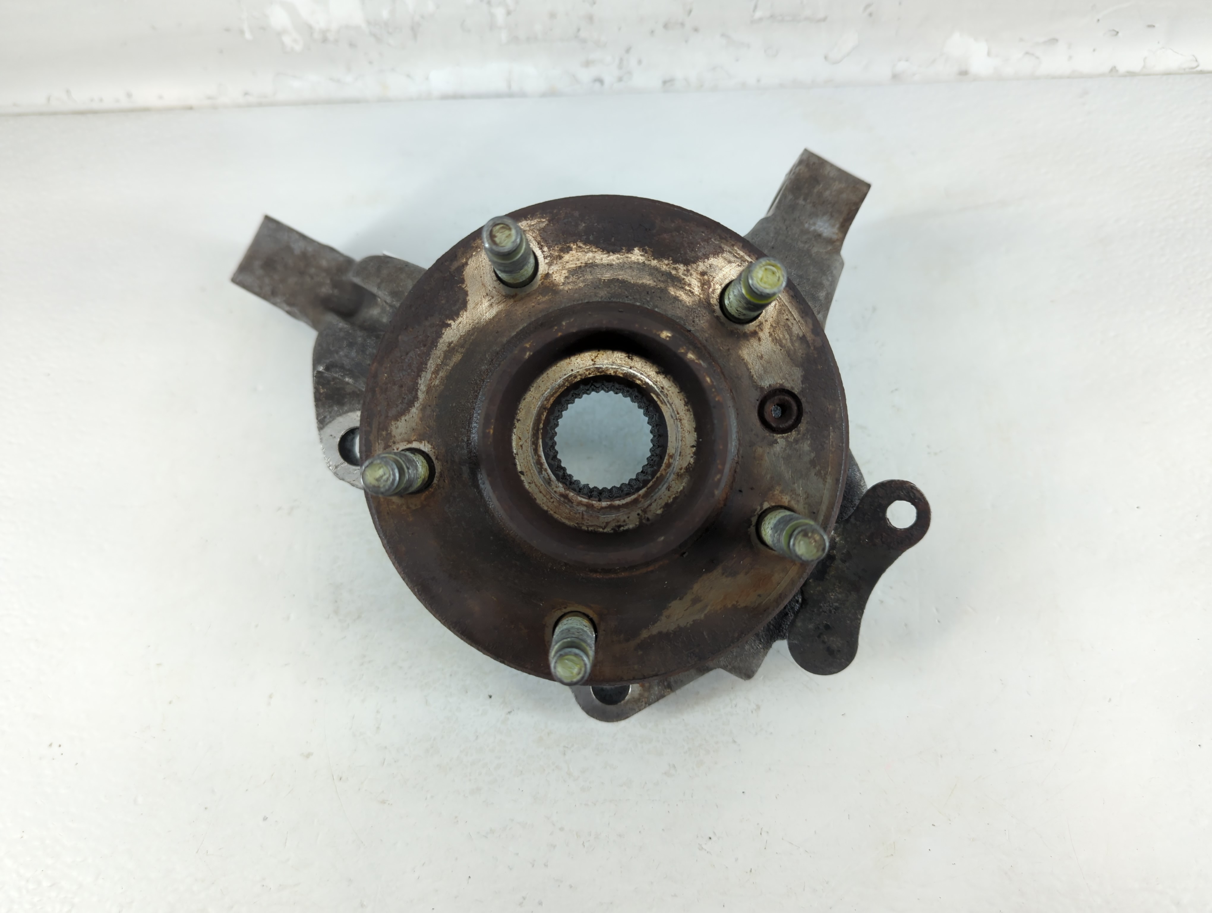 Pontiac Gprix Drivers Front Spindle Knuckle Oem 781774 - Oemusedautoparts1.com