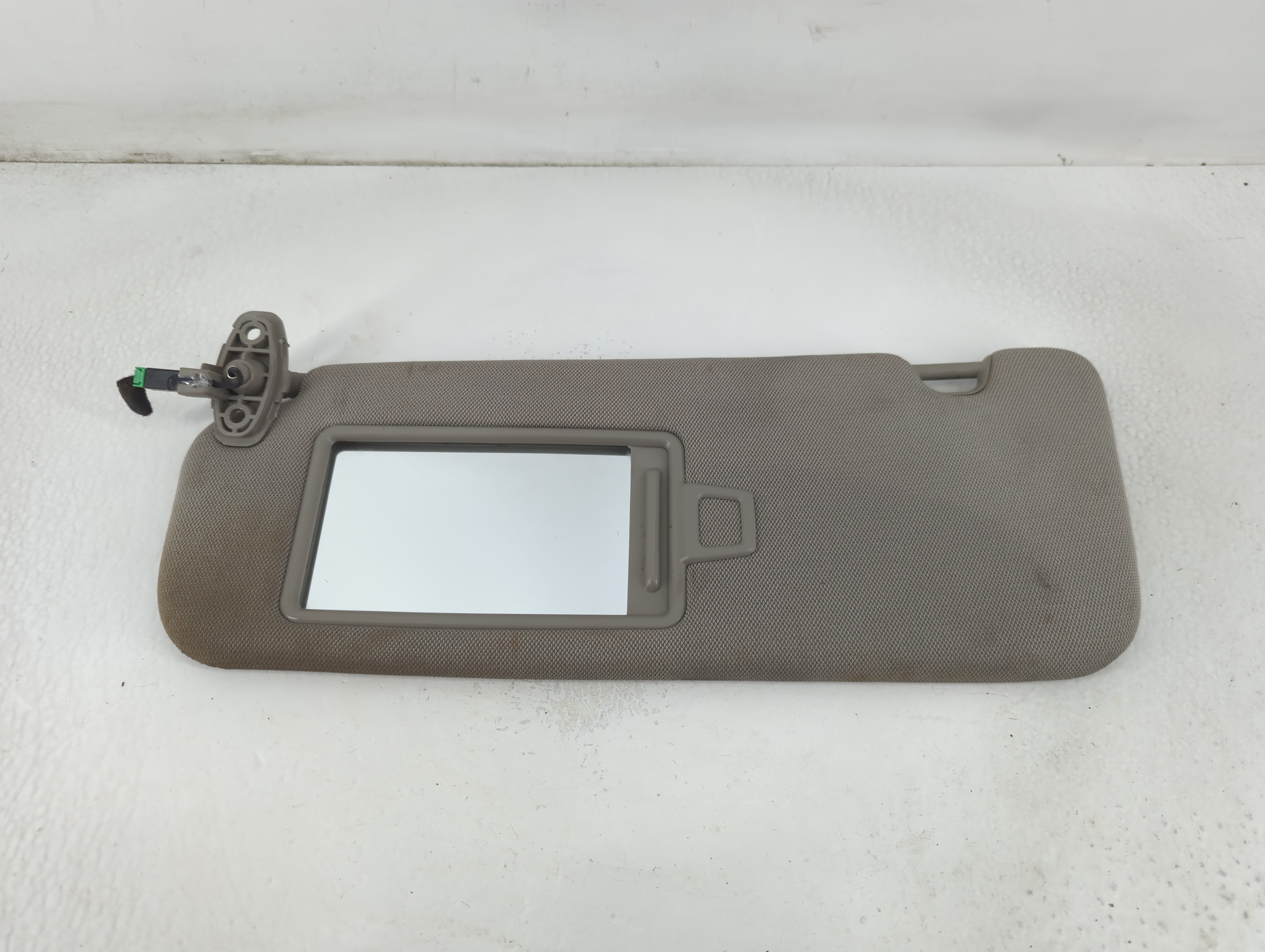 Picture of 2015-2020 Kia Sedona Driver Sun Visor Mirror Left Sunvisor Grey 781799