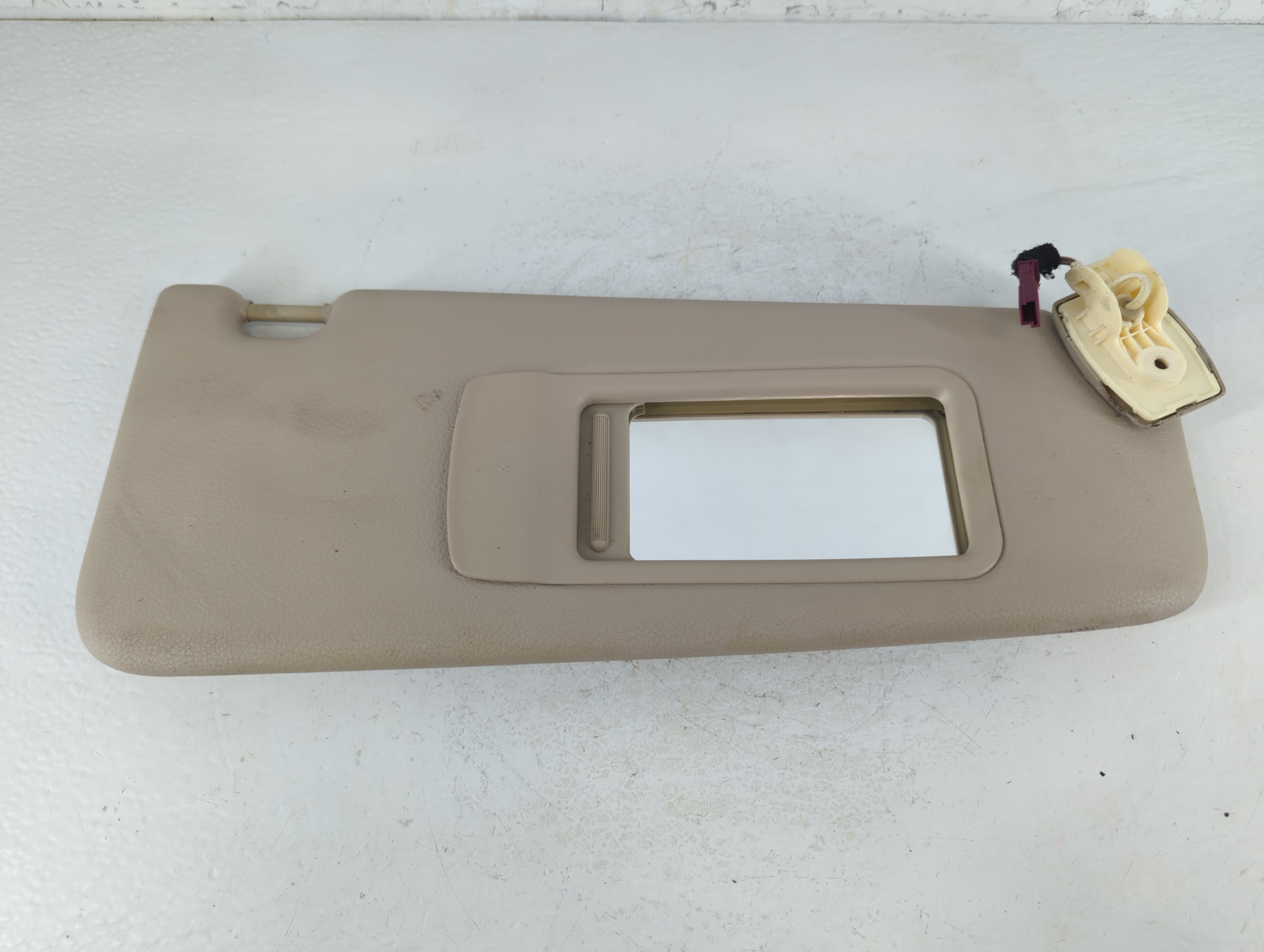 2010-2016 Bmw 535i Passenger Sun Visor Mirror Right Sunvisor Beige 781806 - Oemusedautoparts1.com