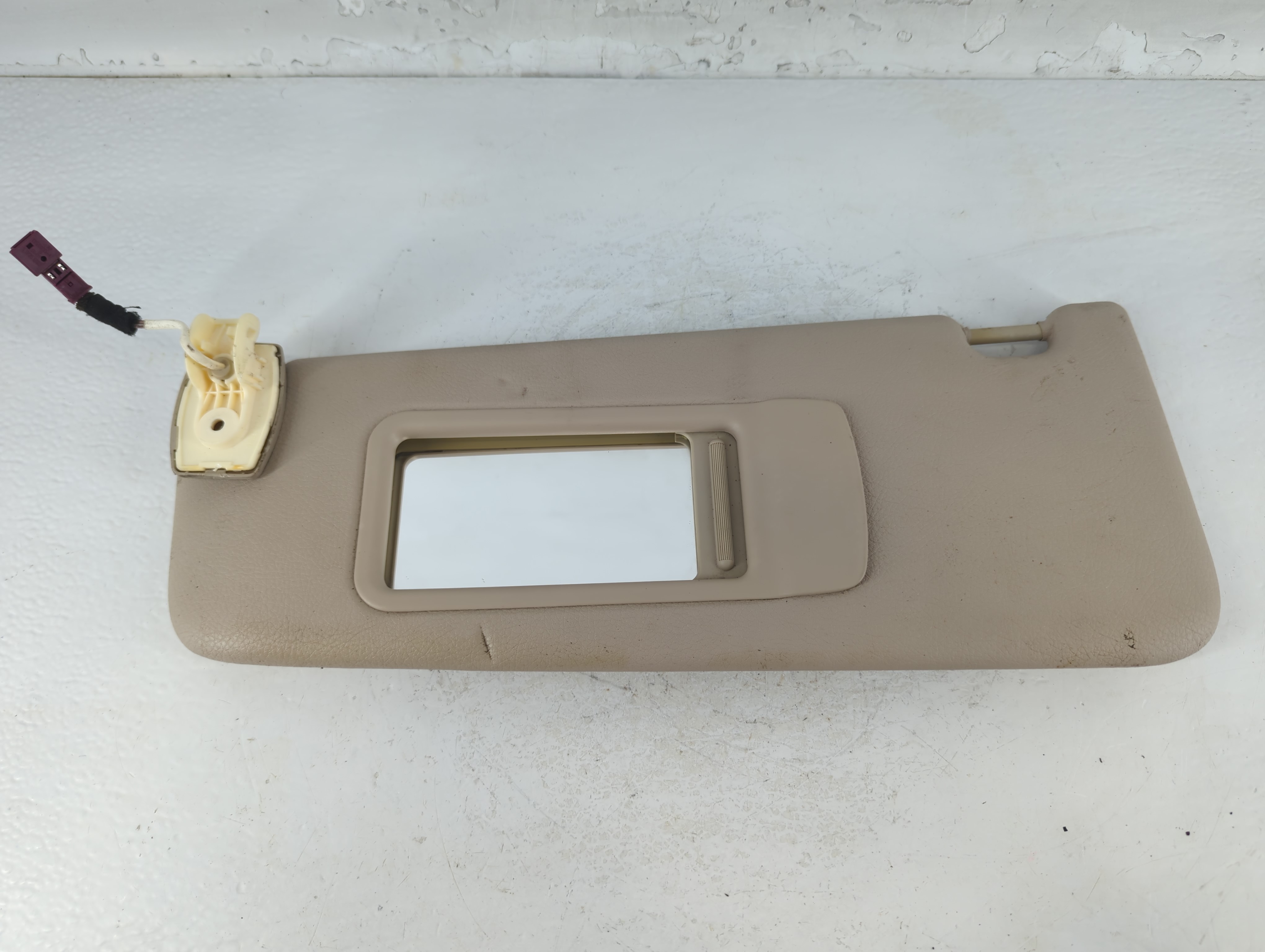 2010-2016 Bmw 535i Driver Sun Visor Mirror Left Sunvisor Beige 781807 - Oemusedautoparts1.com