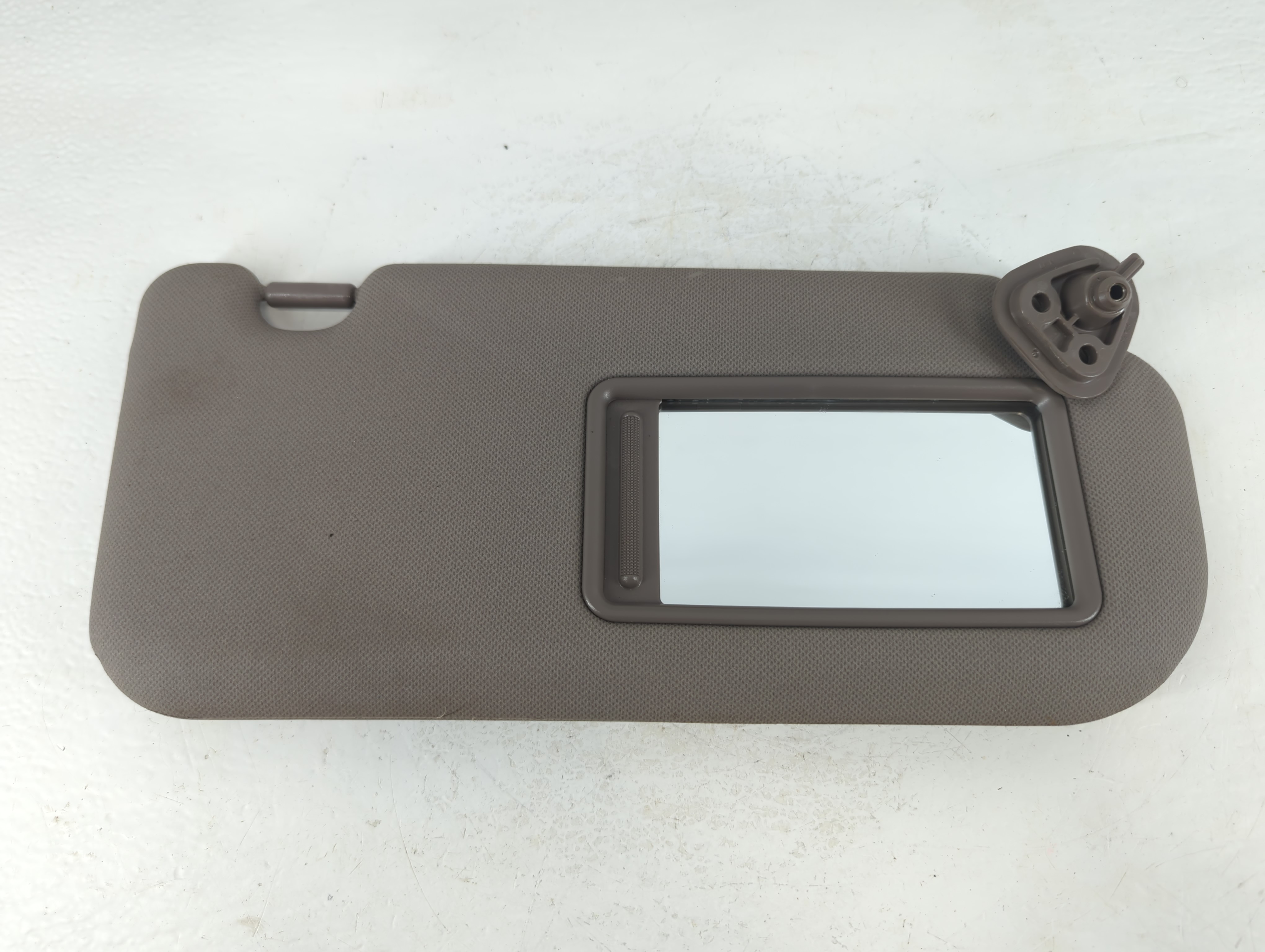 Picture of 2010-2015 Hyundai Tucson Passenger Sun Visor Mirror Right Sunvisor 781855