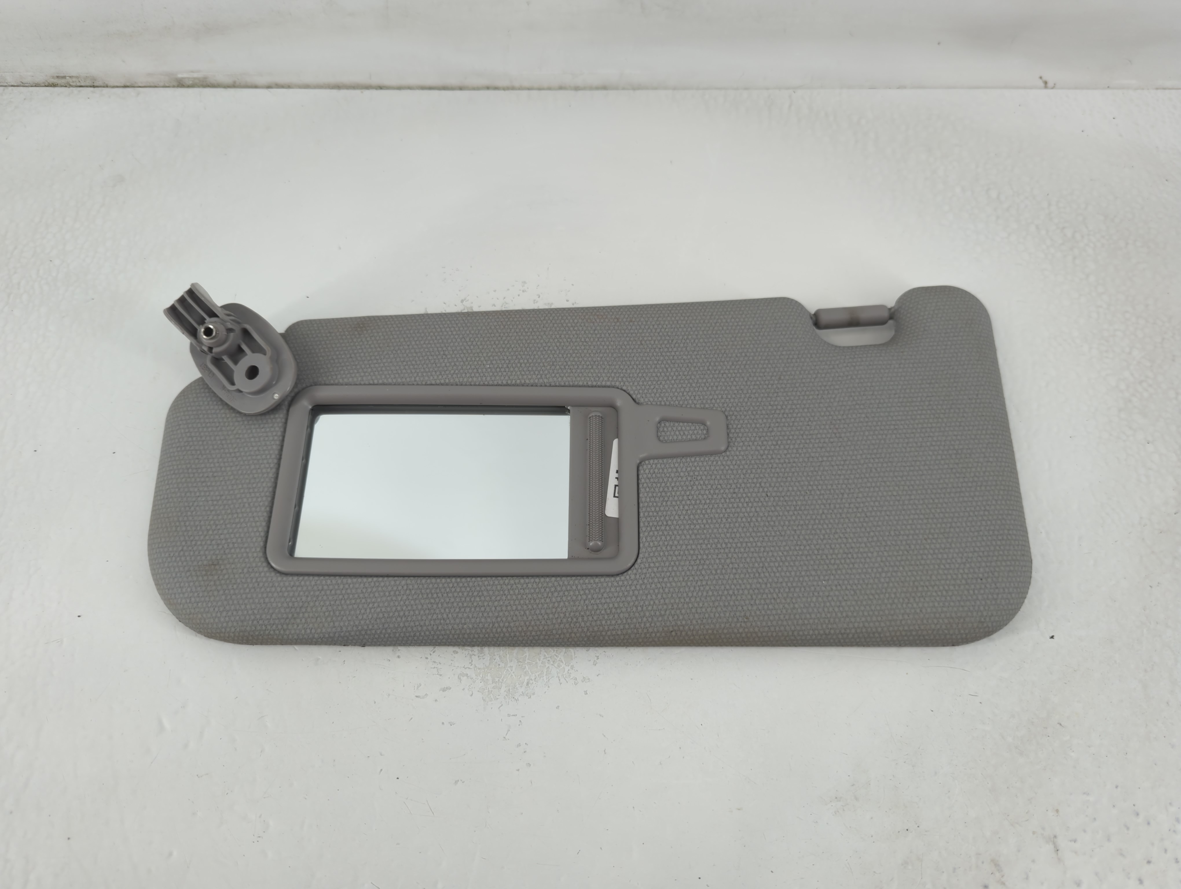 2012-2017 Kia Rio Driver Sun Visor Mirror Left Sunvisor Grey 781867 - Oemusedautoparts1.com