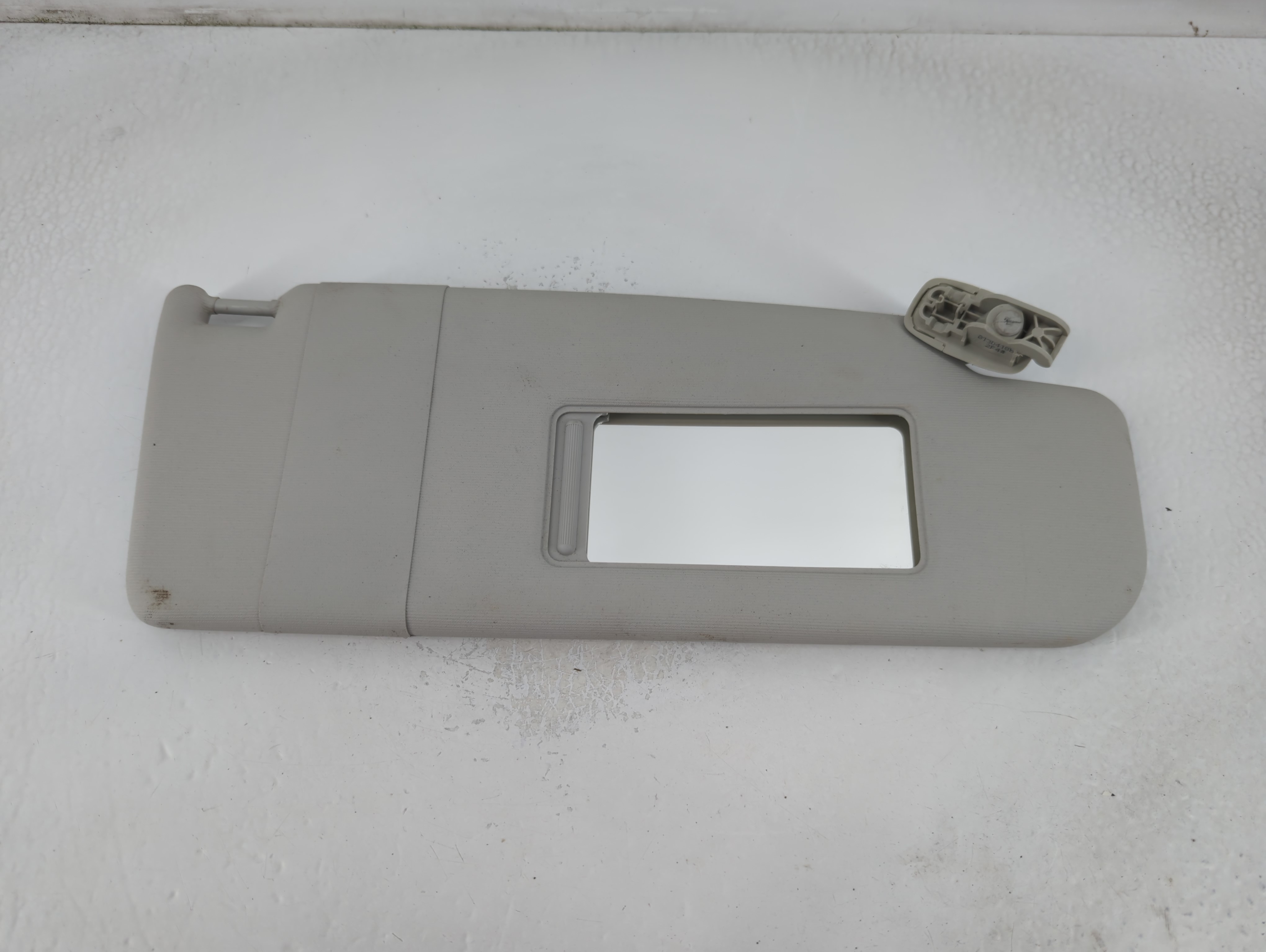 Picture of 2011-2018 Volkswagen Jetta Passenger Sun Visor Mirror Right Sunvisor 781879