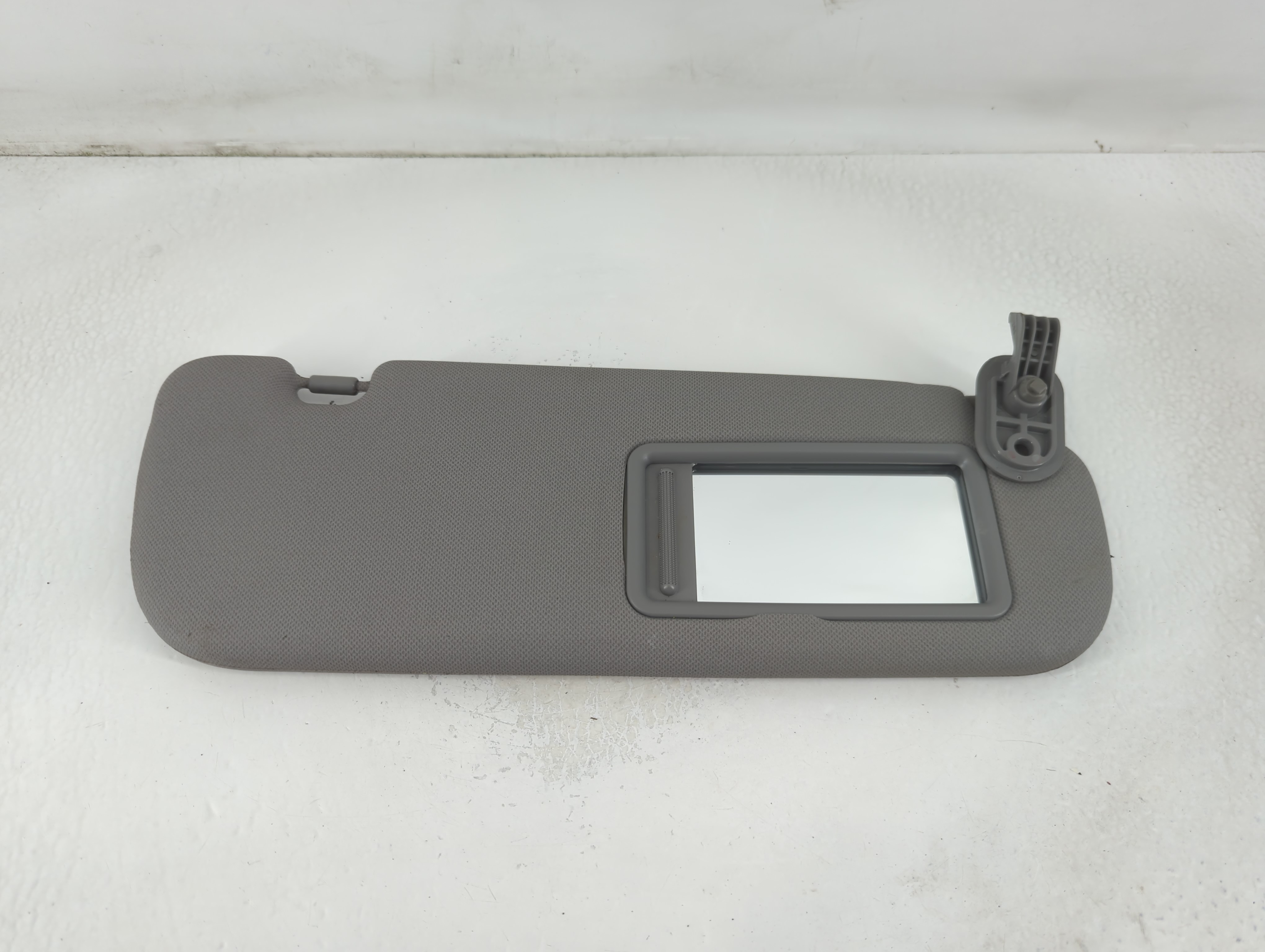 2012-2015 Hyundai Veloster Passenger Sun Visor Mirror Right Sunvisor 781881 - Oemusedautoparts1.com