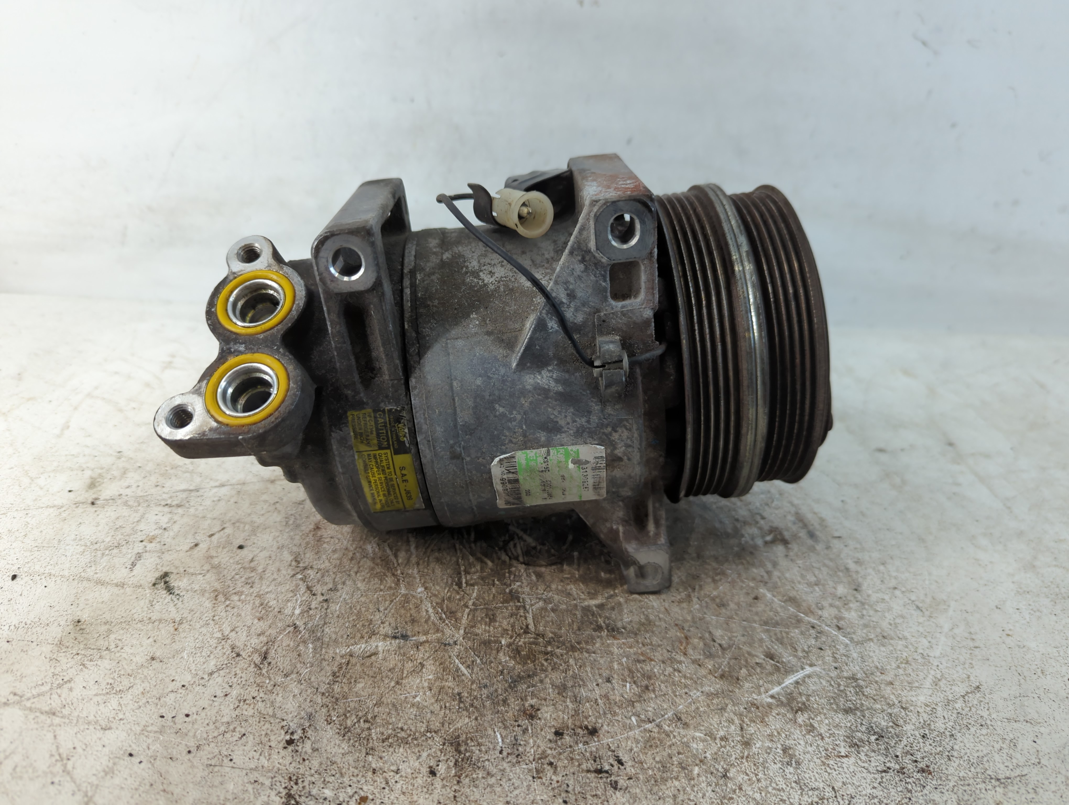 Picture of Volvo V40 Air Conditioning A/c Ac Compressor Oem 781905