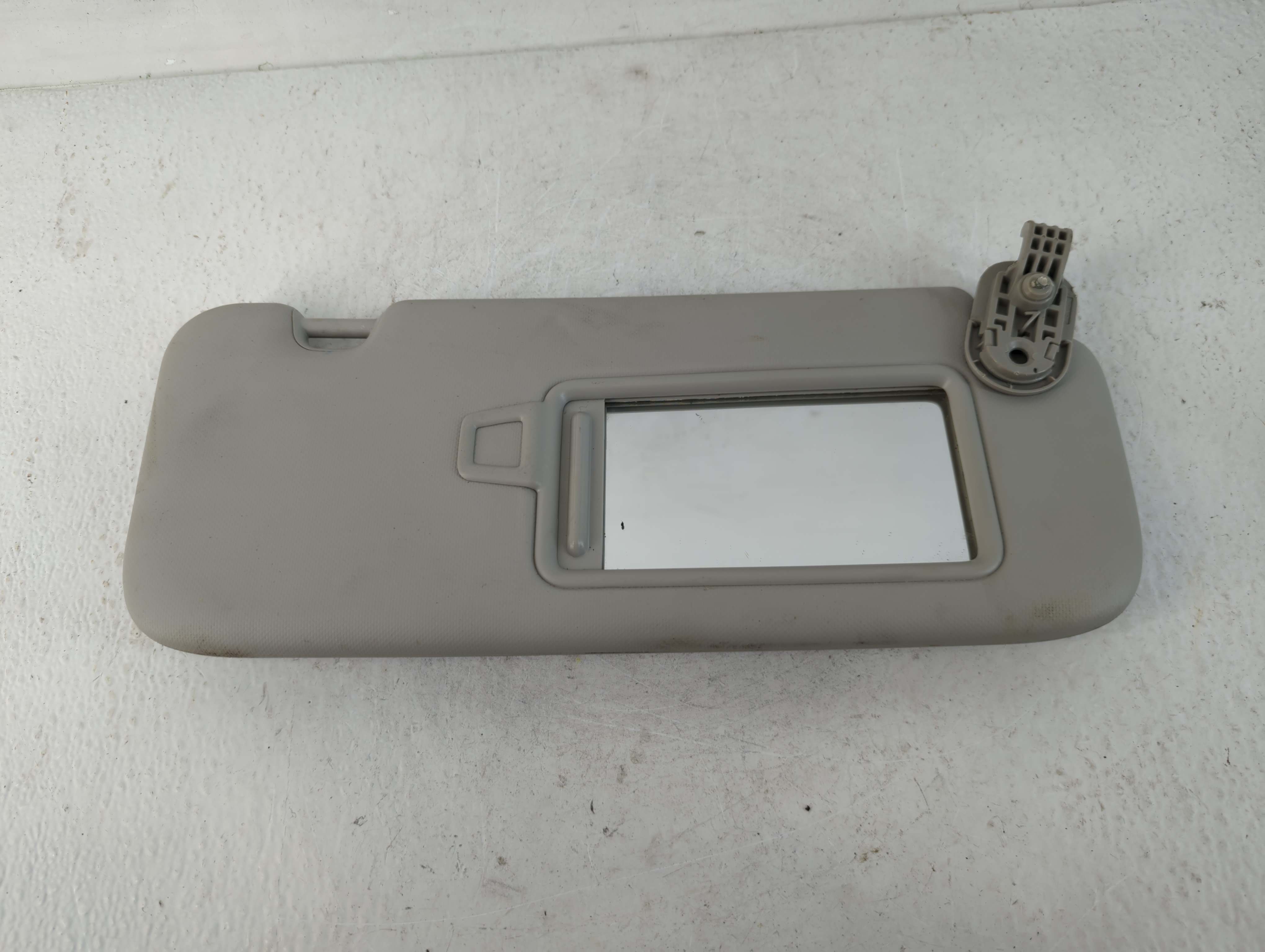 2019-2021 Kia Forte Passenger Sun Visor Mirror Right Sunvisor Grey 781966 - Oemusedautoparts1.com