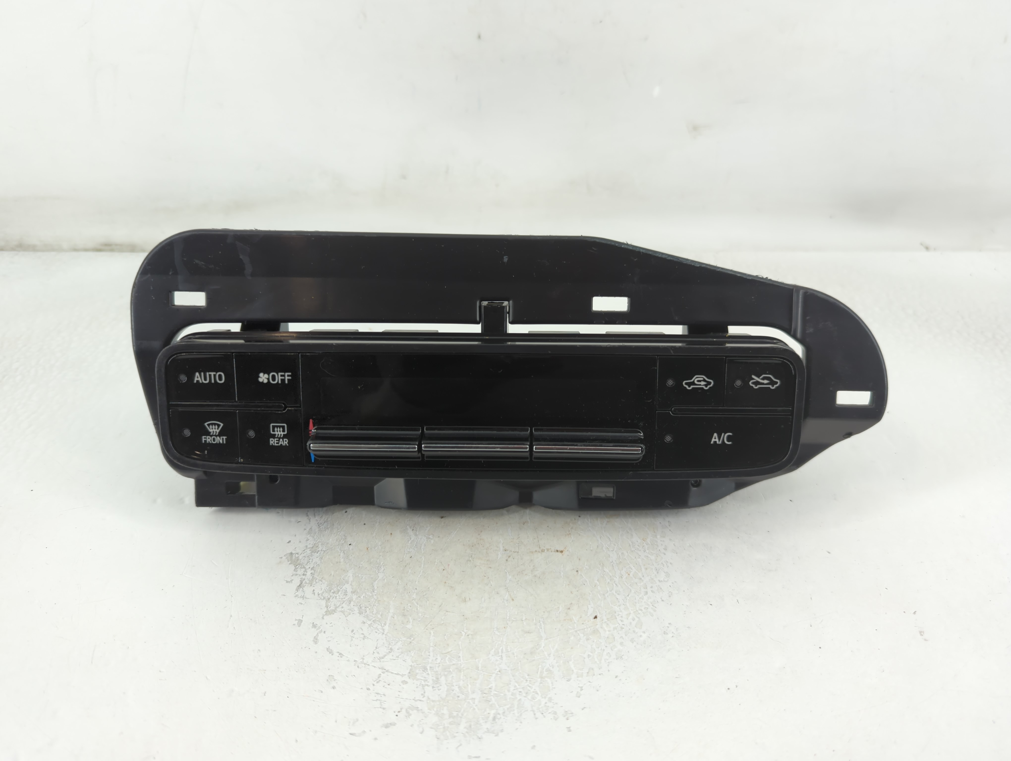 Picture of 2017-2019 Toyota Corolla Ac Heater Climate Control 55468-02060 781971