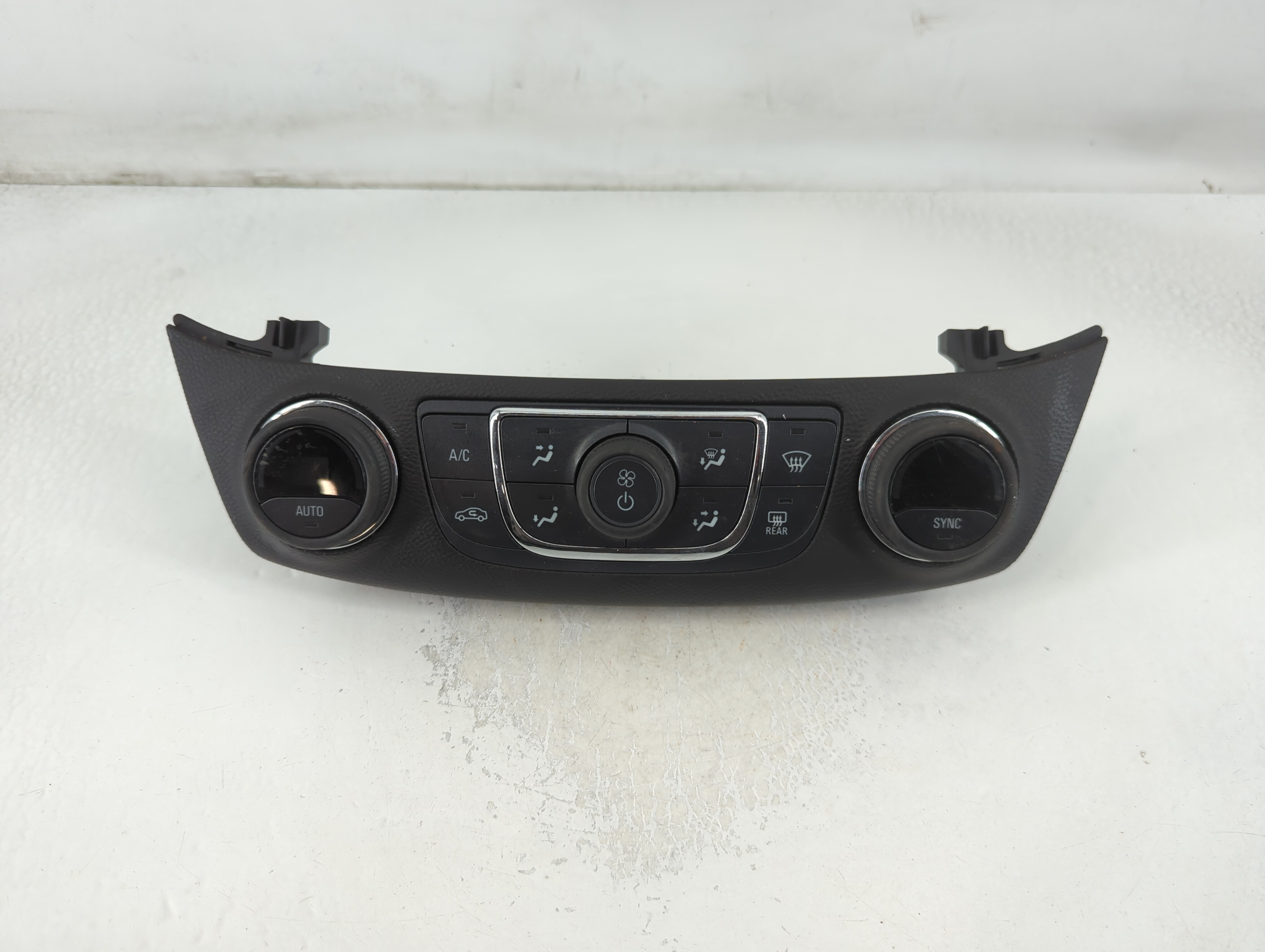 2014-2020 Chevrolet Impala Ac Heater Climate Control 84429867 781978 - Oemusedautoparts1.com