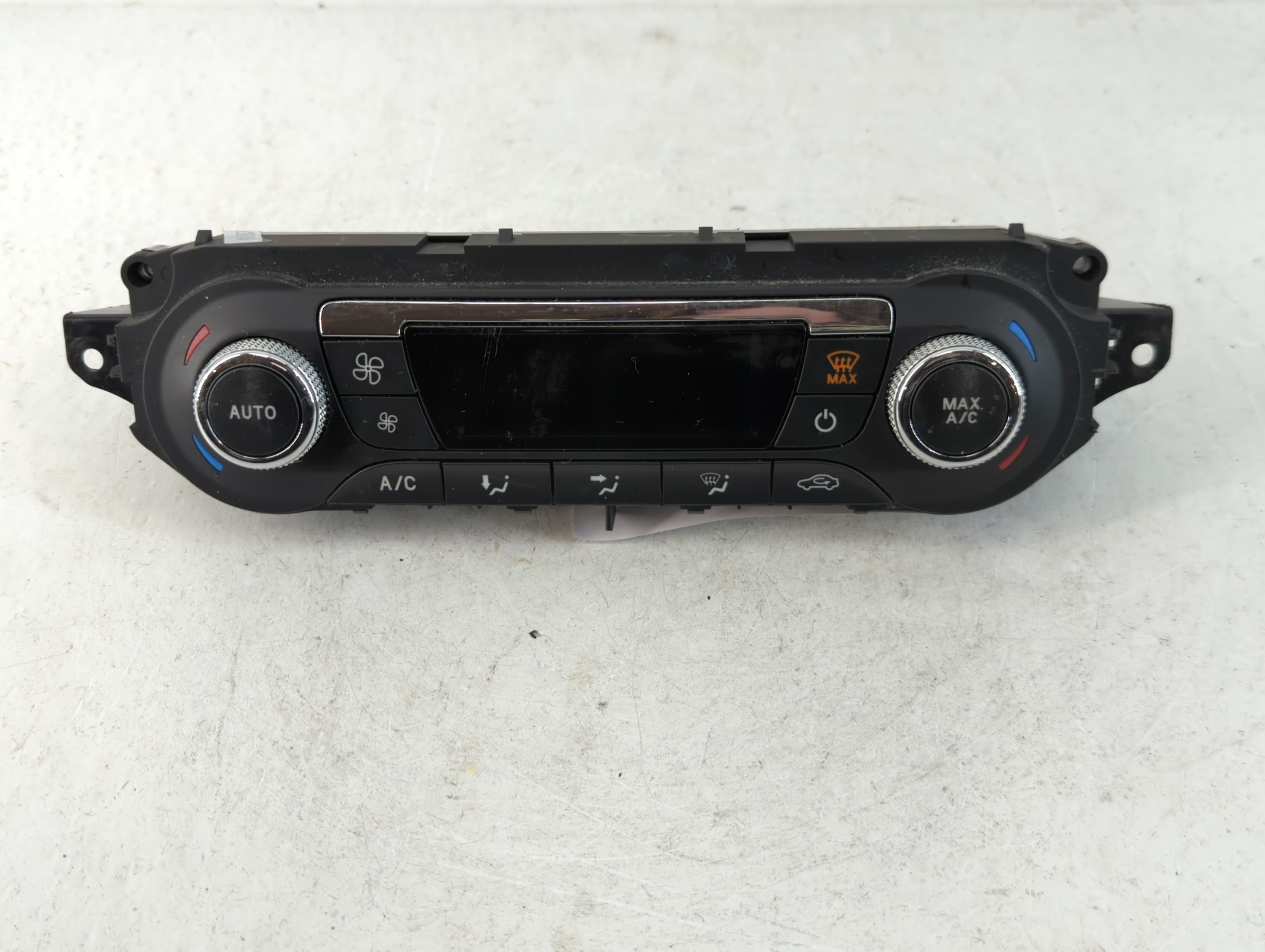 2015-2016 Ford Escape Ac Heater Climate Control Cj5t-18c612-be 782112 - Oemusedautoparts1.com