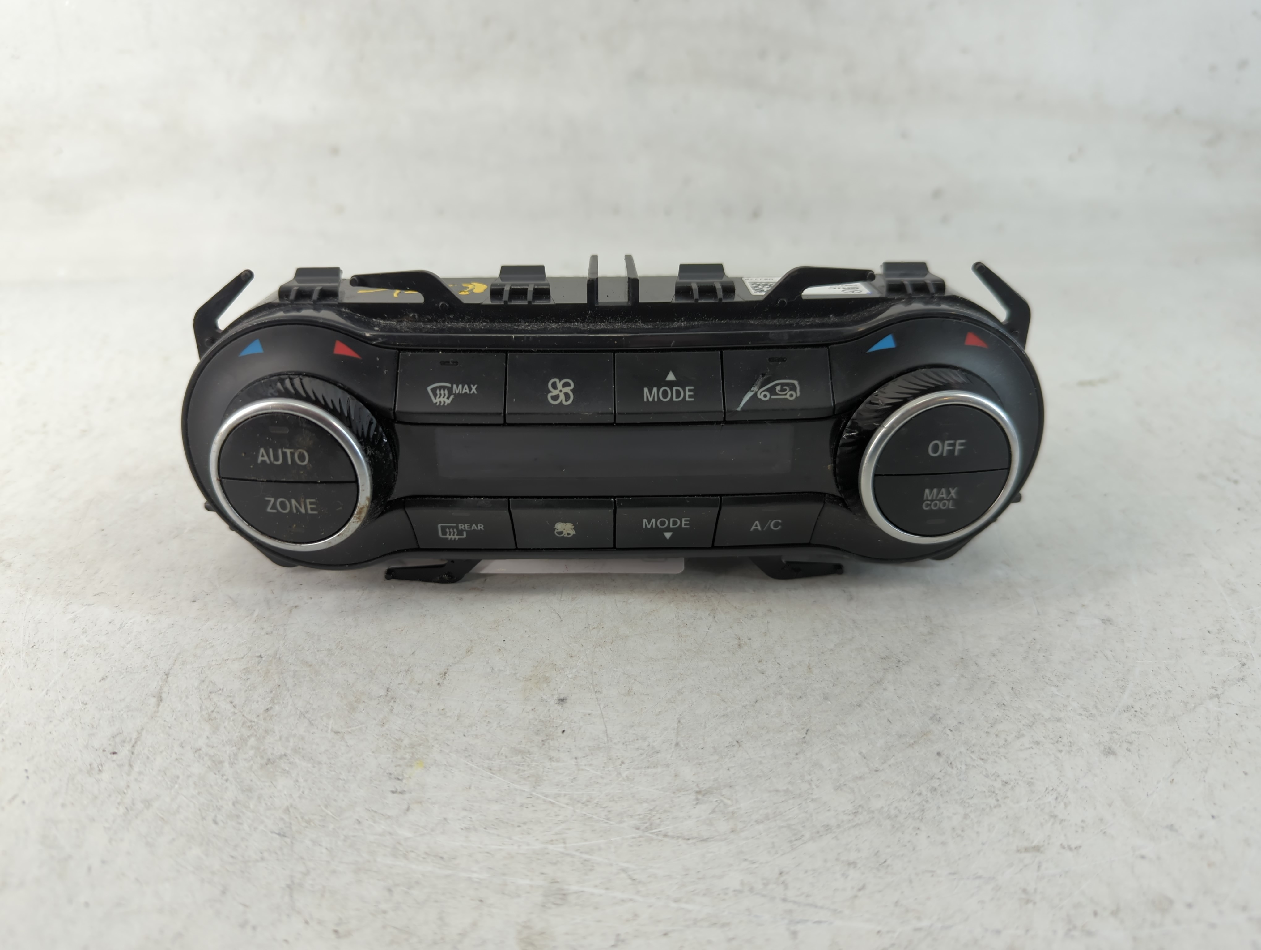 2017-2018 Infiniti Qx30 Ac Heater Climate Control 5hb 012 504 -01 782120 - Oemusedautoparts1.com