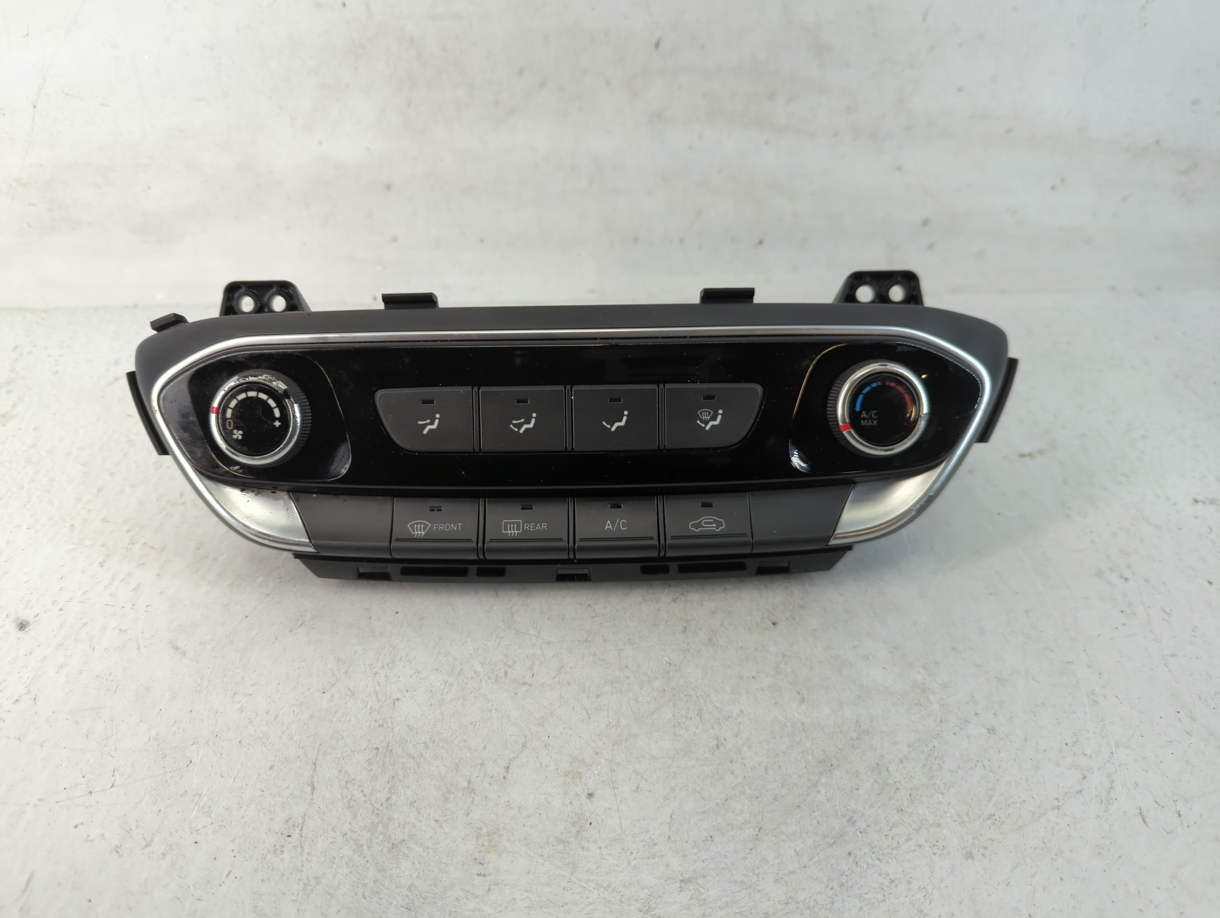 2017-2018 Hyundai Elantra Ac Heater Climate Control Temperature Oem 782121 - Oemusedautoparts1.com