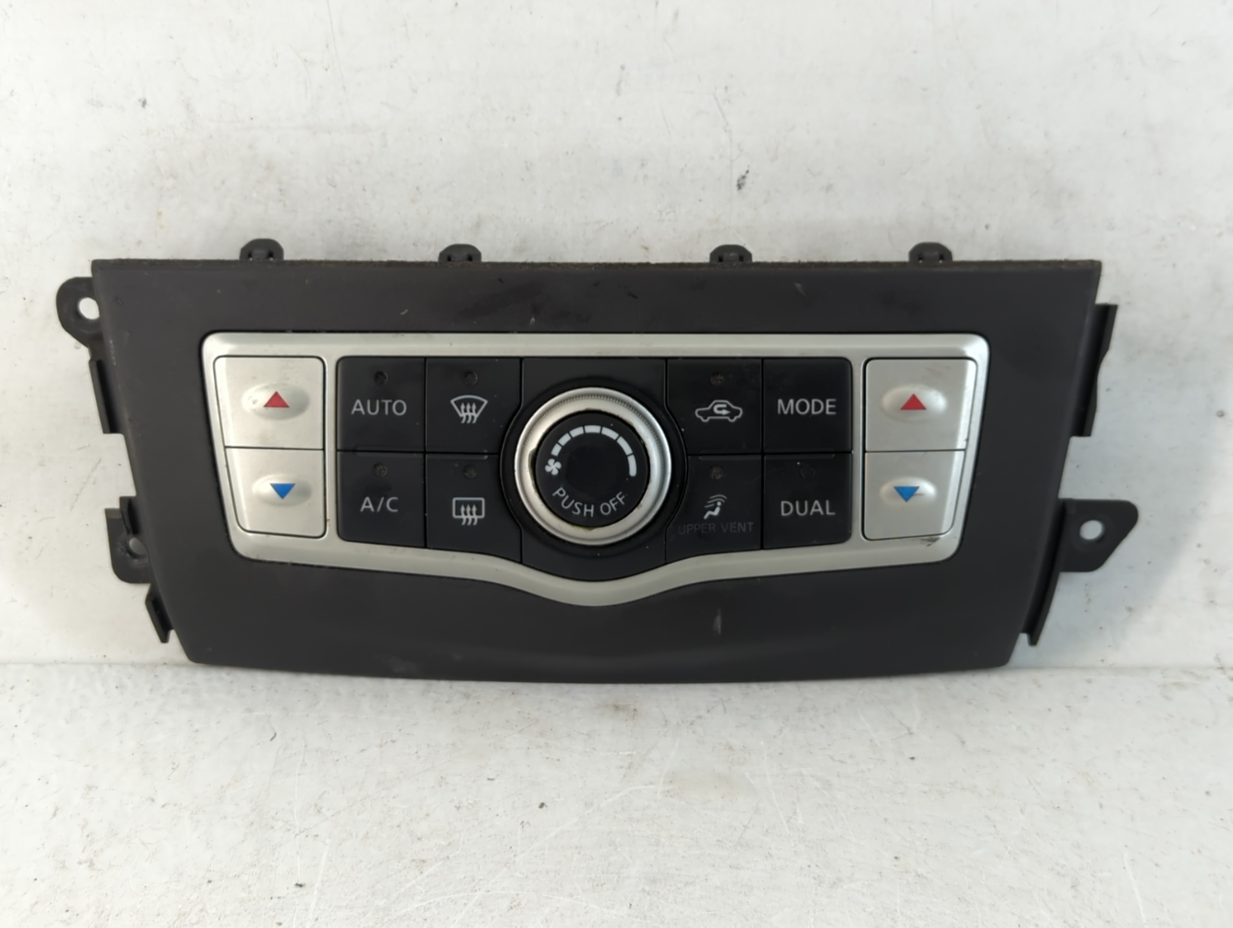 2010-2014 Nissan Murano Ac Heater Climate Control 27500 1v40a 782175 - Oemusedautoparts1.com