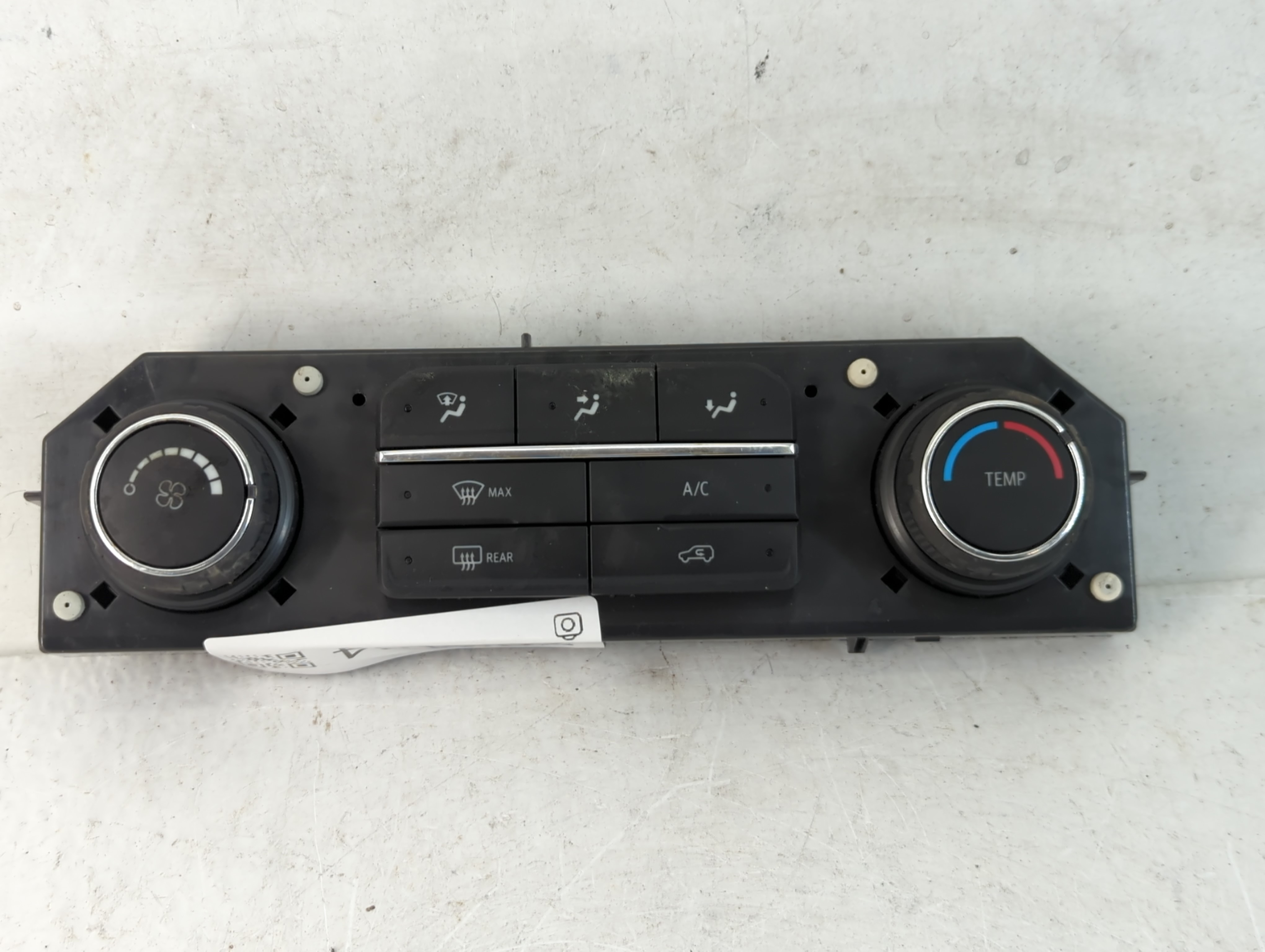 2019-2022 Chevrolet Silverado 1500 Ac Heater Climate Control 84542734 782184 - Oemusedautoparts1.com