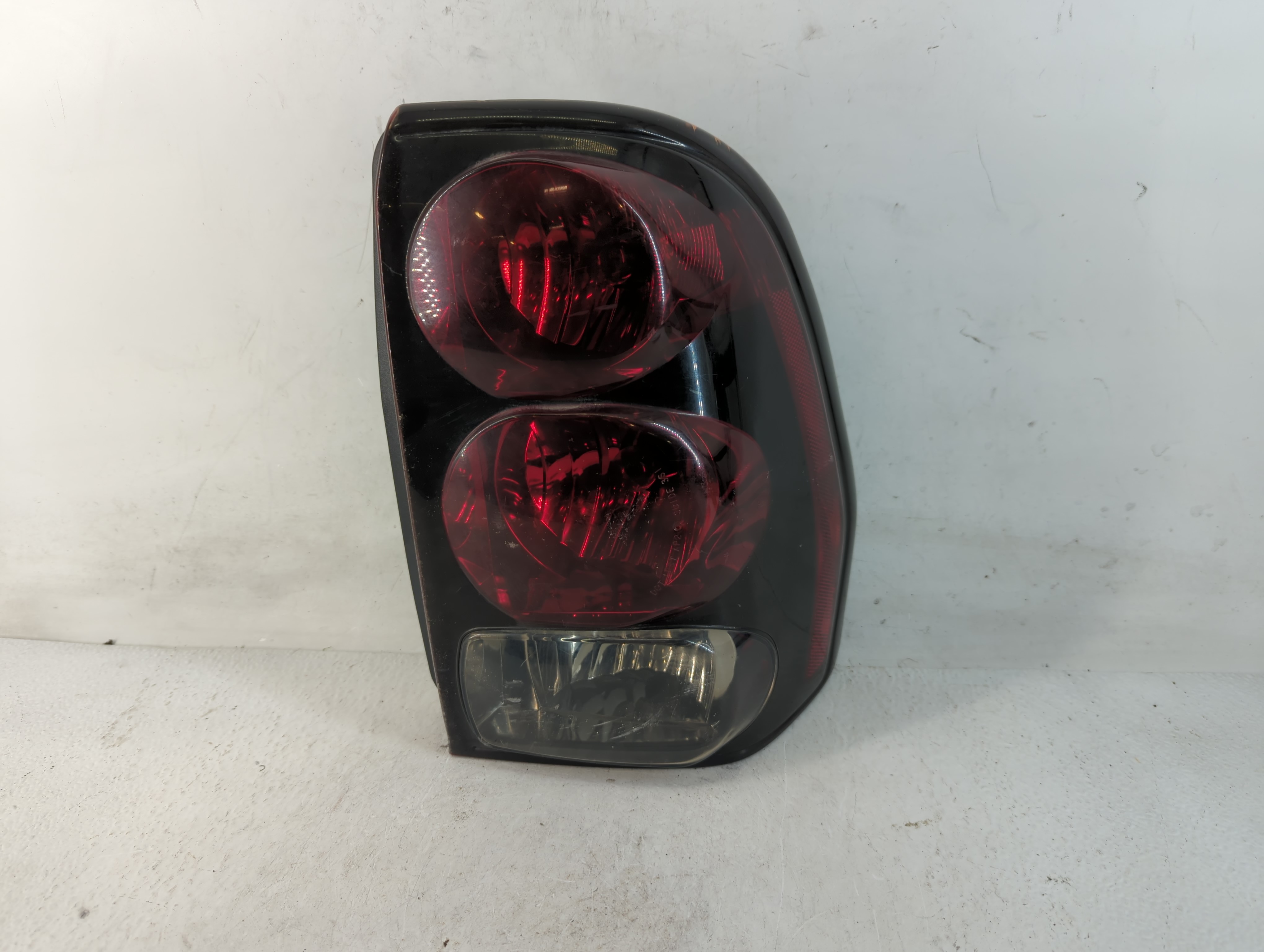 2002 Chevrolet Trailblazer Passenger Right Side Tail Light Taillight Oem 782245 - Oemusedautoparts1.com