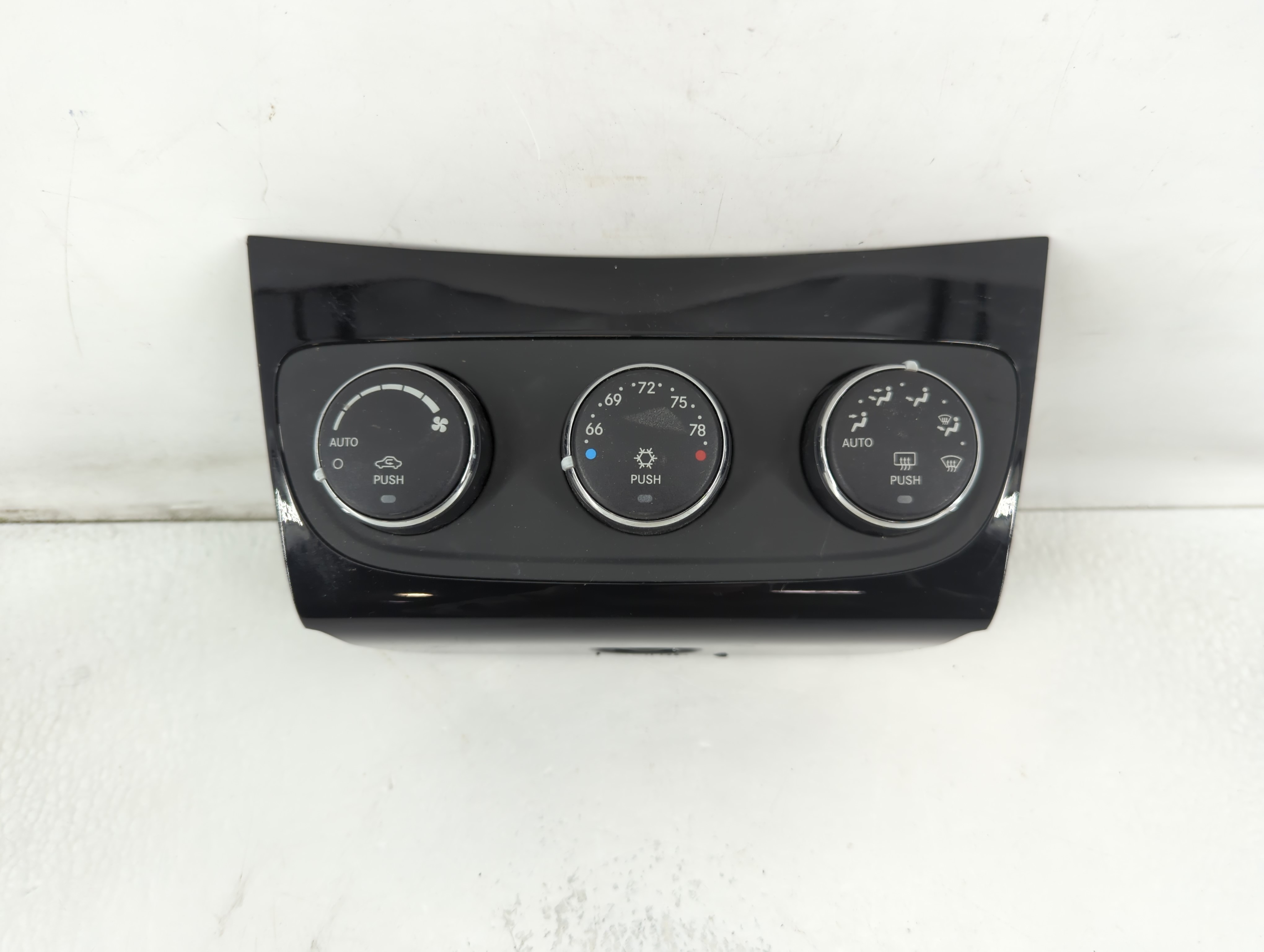 2011-2014 Chrysler 200 Ac Heater Climate Control P55111888ag 782273 - Oemusedautoparts1.com