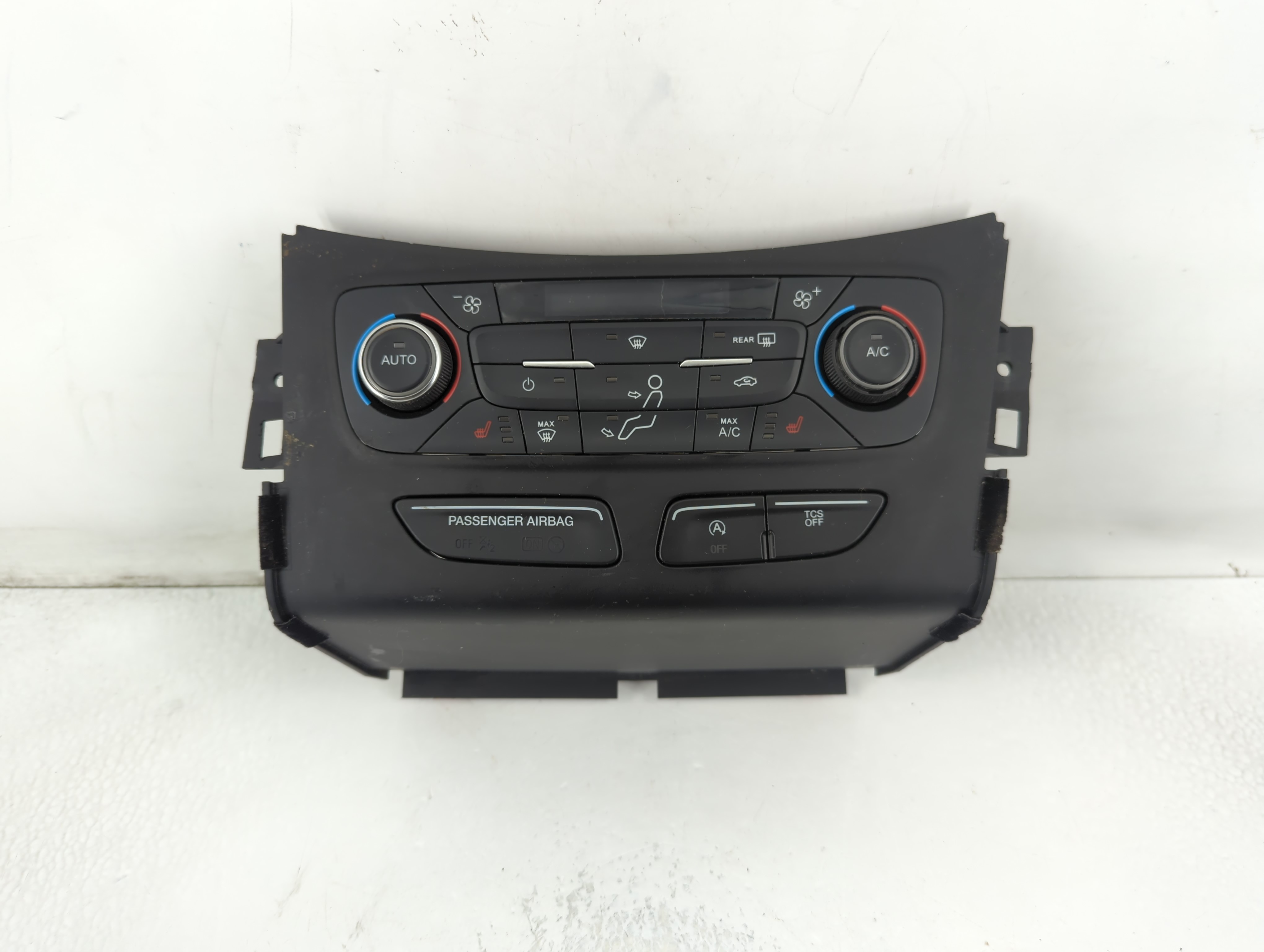 2017-2017 Ford Escape Ac Heater Climate Control Gj5t-18c612-fa 782274 - Oemusedautoparts1.com