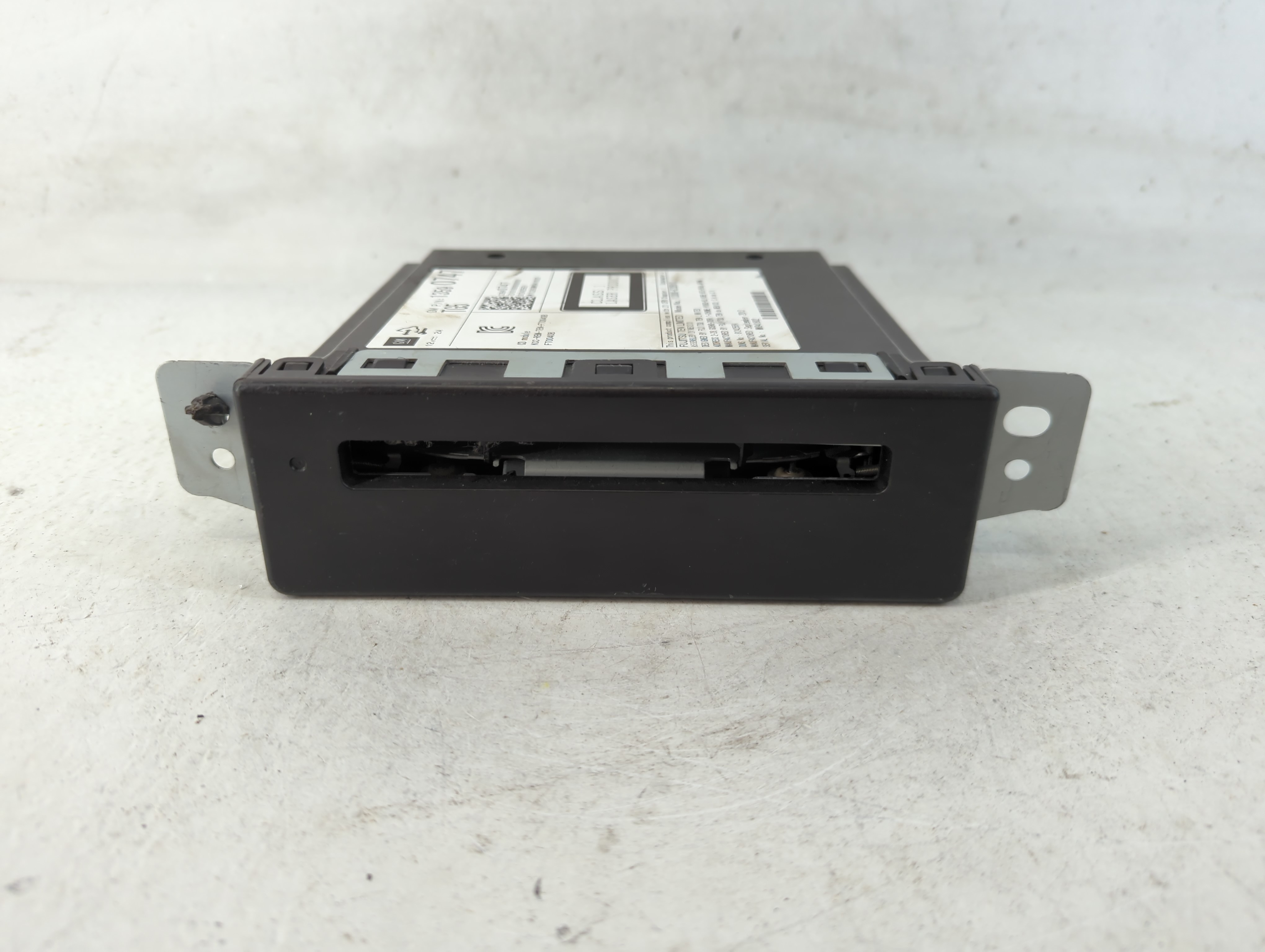 Cadillac Srx Am Fm Cd Player Radio Receiver 782348 - Oemusedautoparts1.com